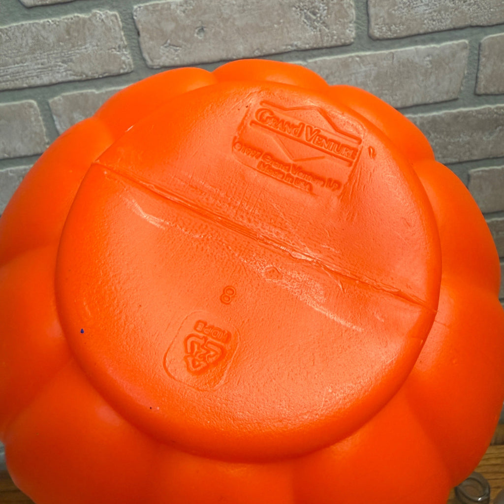 Vintage Plastic Blow Mold Smiling Jack O' Lantern Halloween Candy Bucket Grand Venture LP 1997
