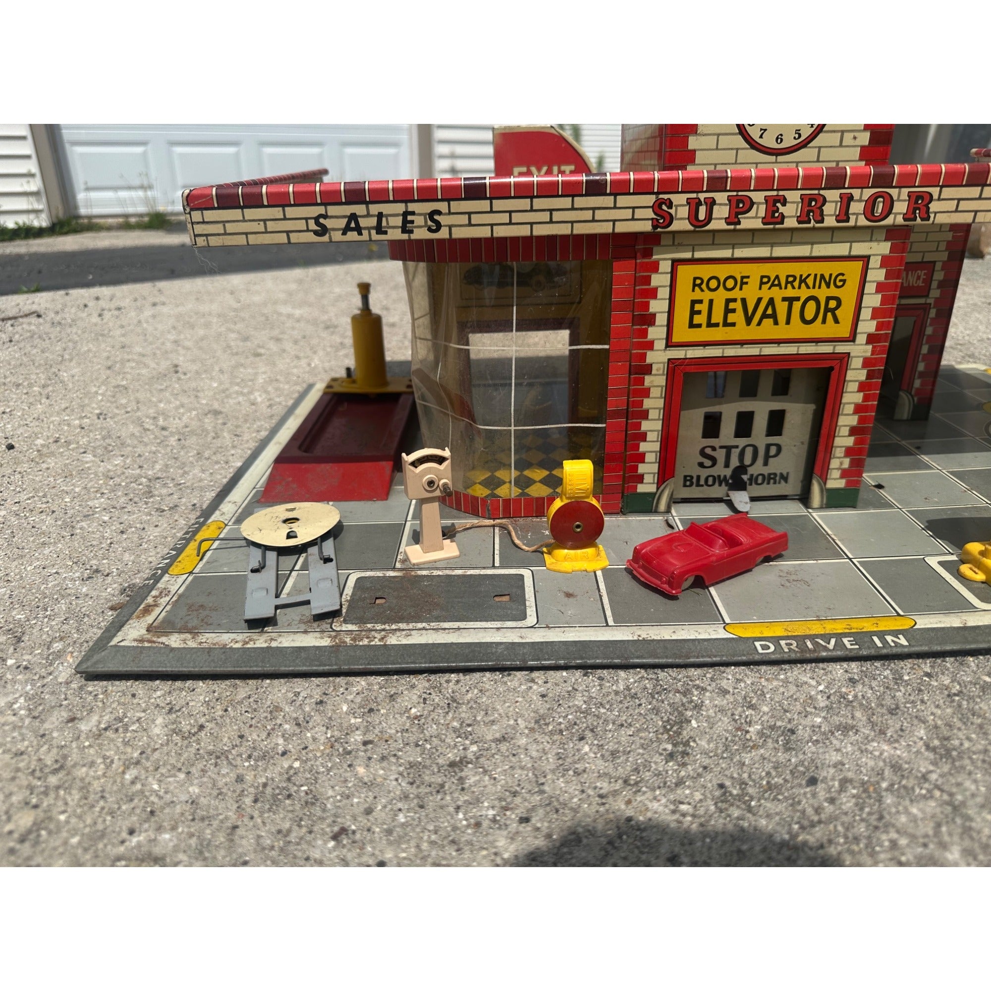 Vintage 1950s Auto Sales Repair Garage Toy Playset T. Cohn Tin Litho