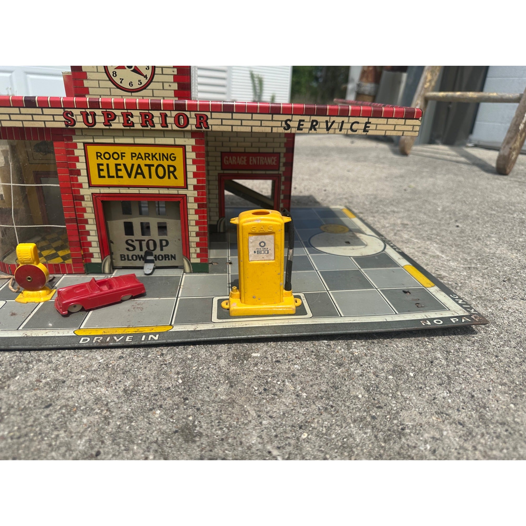 Vintage 1950s Auto Sales Repair Garage Toy Playset T. Cohn Tin Litho