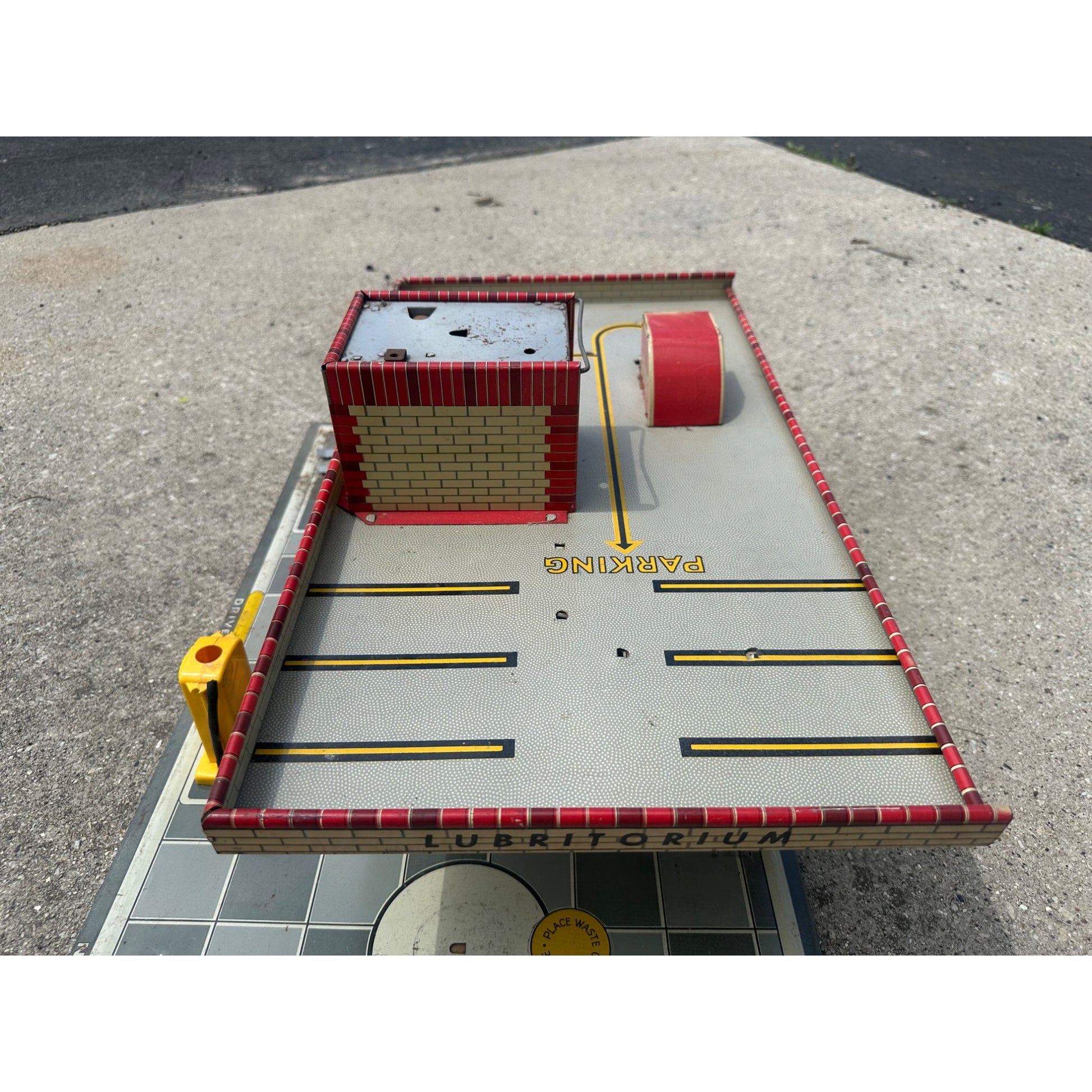 Vintage 1950s Auto Sales Repair Garage Toy Playset T. Cohn Tin Litho