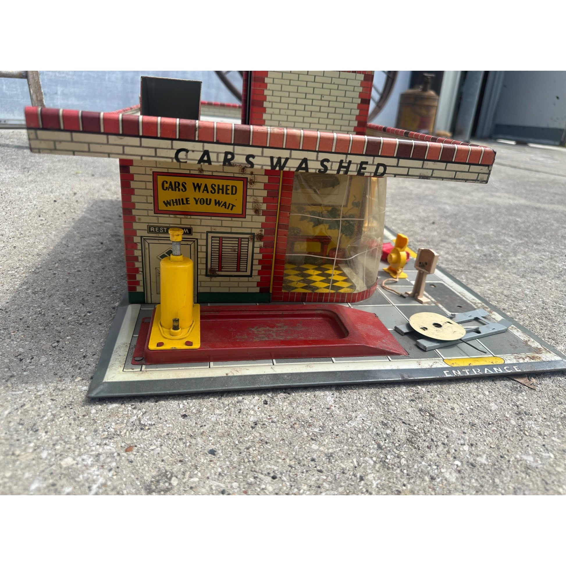 Vintage 1950s Auto Sales Repair Garage Toy Playset T. Cohn Tin Litho
