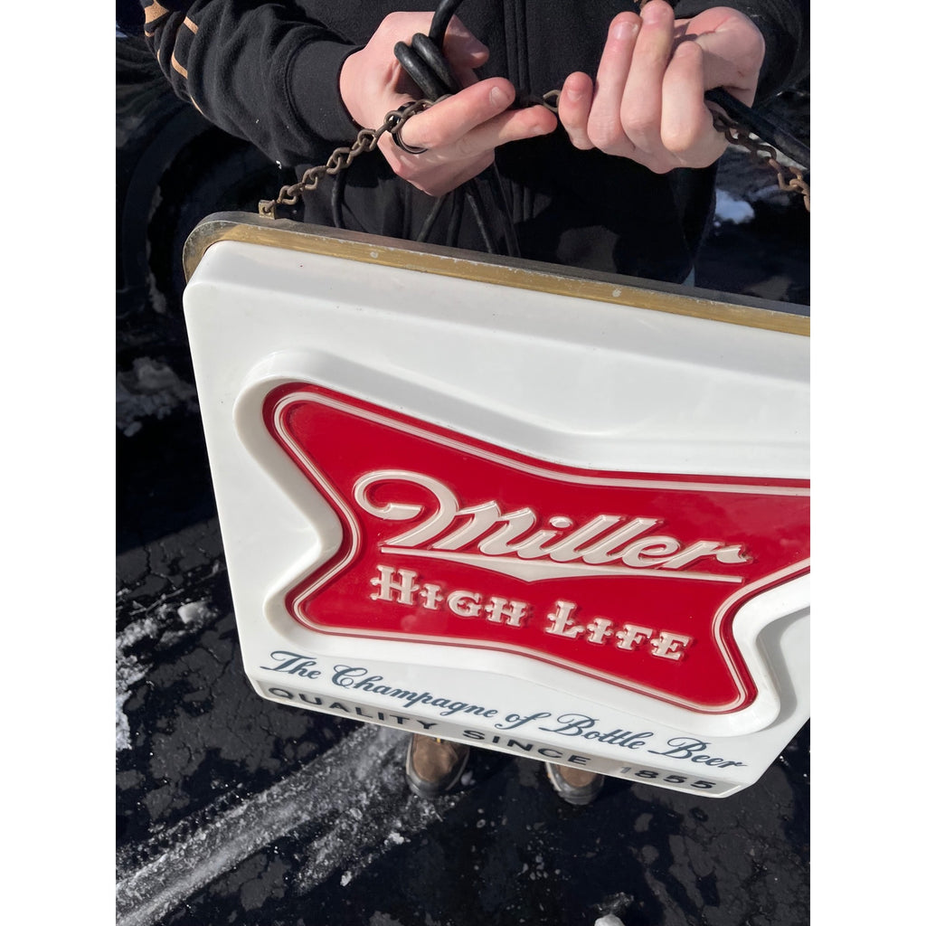 RARE Vintage 1957 Miller High Life Beer Hanging Lighted Clock Bar Sign Advertising