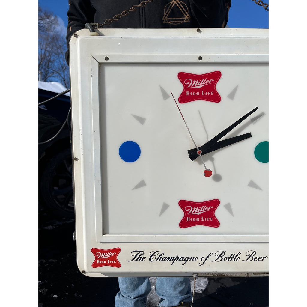 RARE Vintage 1957 Miller High Life Beer Hanging Lighted Clock Bar Sign Advertising
