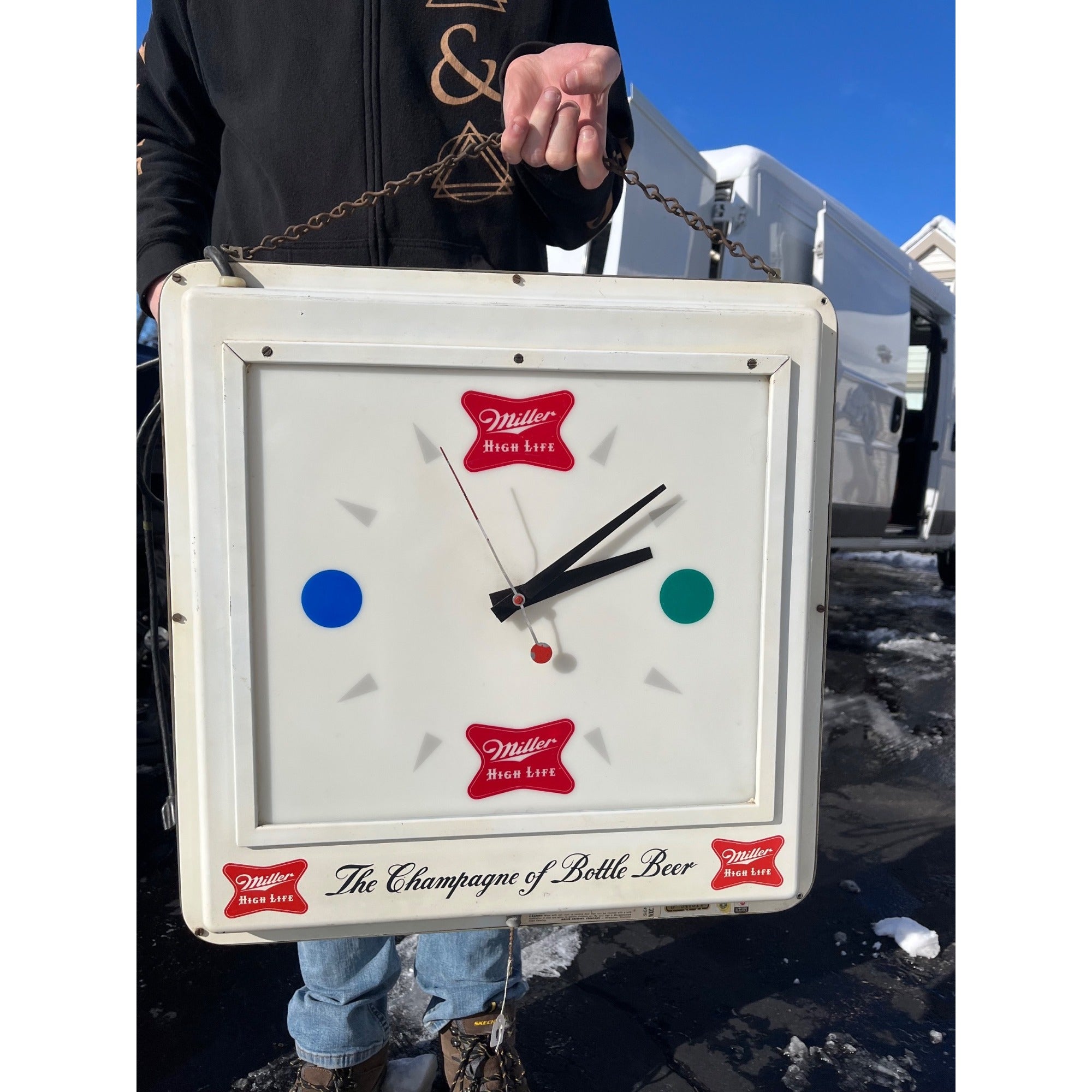 RARE Vintage 1957 Miller High Life Beer Hanging Lighted Clock Bar Sign Advertising