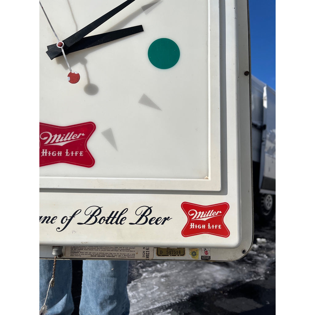 RARE Vintage 1957 Miller High Life Beer Hanging Lighted Clock Bar Sign Advertising