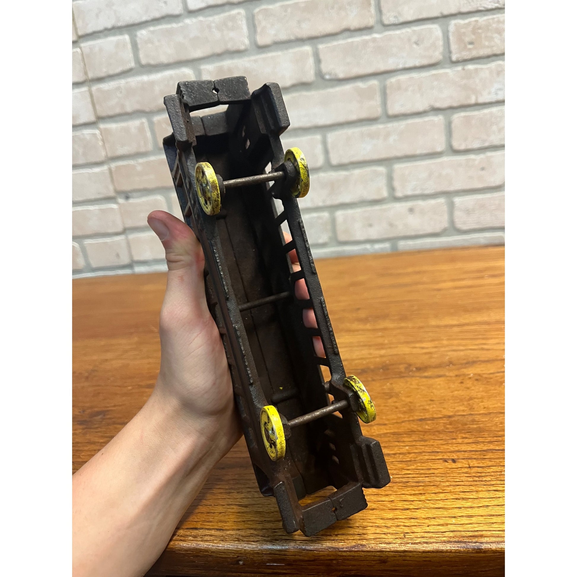 Antique IDEAL New York Cental Railroad 1086 Cast Iron Floor Passenger Train Car