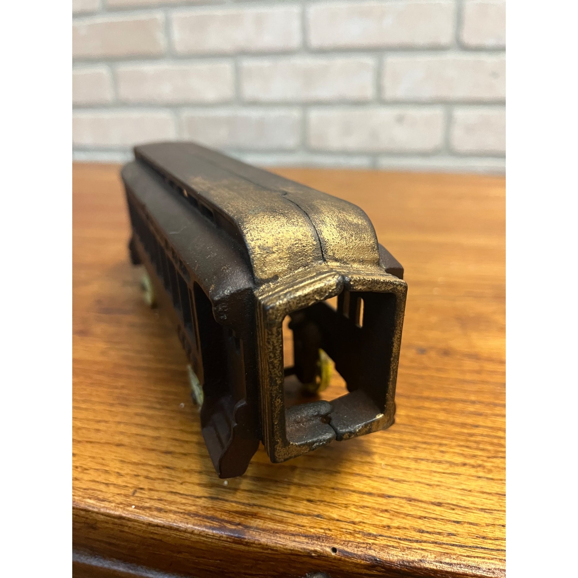 Antique IDEAL New York Cental Railroad 1086 Cast Iron Floor Passenger Train Car