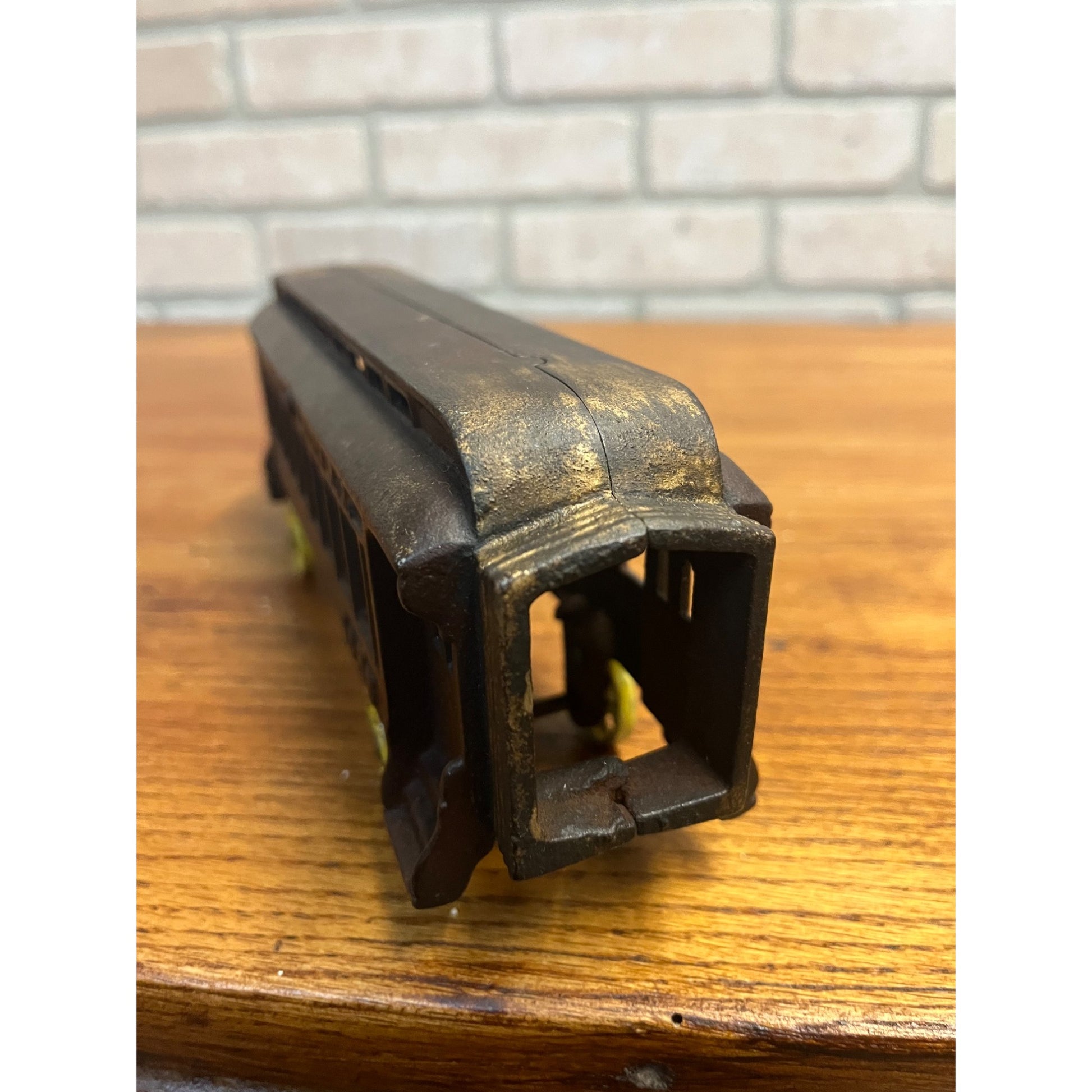 Antique IDEAL New York Cental Railroad 1086 Cast Iron Floor Passenger Train Car