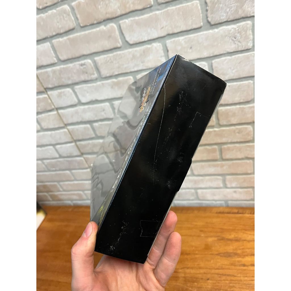 2004 Van Helsing Monster Slayer 12" Movie Action Figure Doll Hugh Jackman NEW