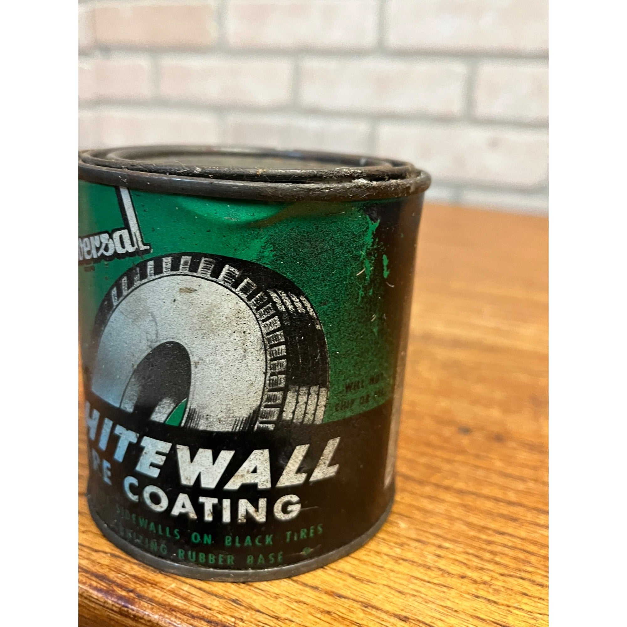 Vintage Universal Whitewall Tire Coating Tin 16 Fluid Ounce Size R.M. Hollingshead Corp. Camden, New Jersey