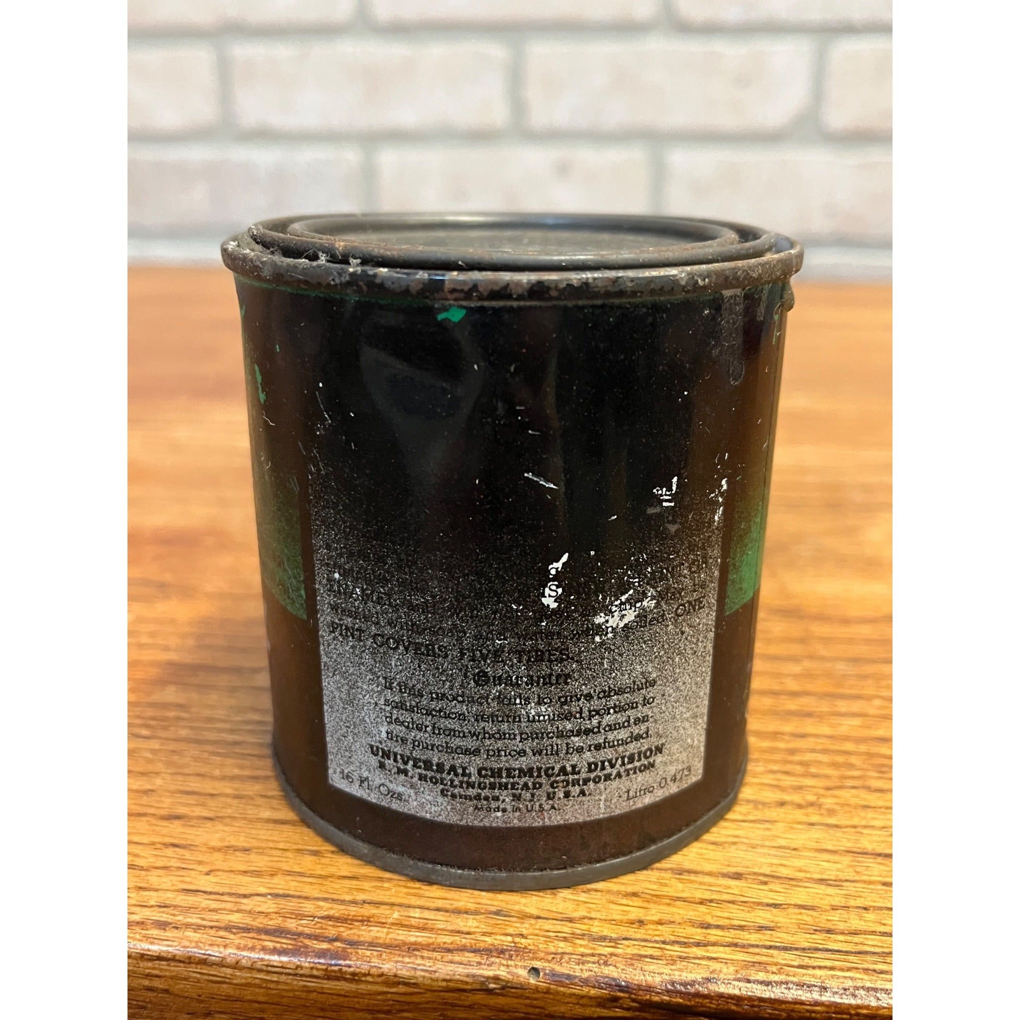 Vintage Universal Whitewall Tire Coating Tin 16 Fluid Ounce Size R.M. Hollingshead Corp. Camden, New Jersey