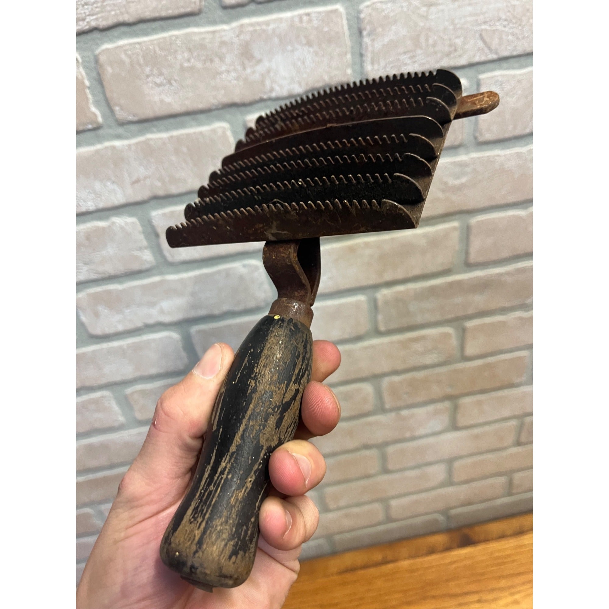 Antique Horse Curry Comb Equestrian Grooming Farm Tool Metal & Wood Handle