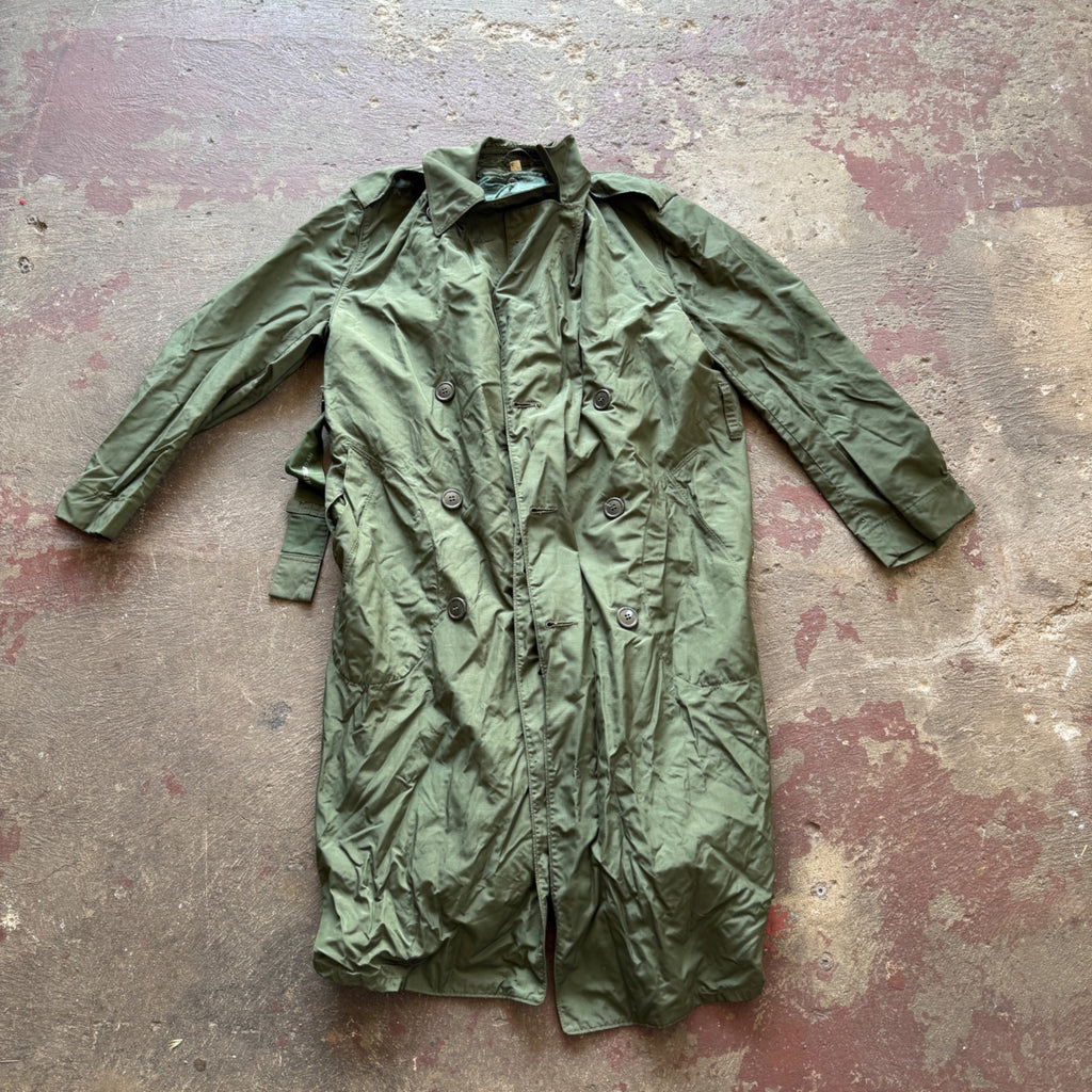 Vintage U.S. Army Trench Raincoat Size 36S 1940s-1950s