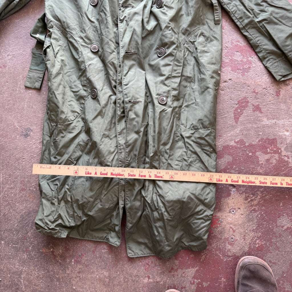 Vintage U.S. Army Trench Raincoat Size 36S 1940s-1950s