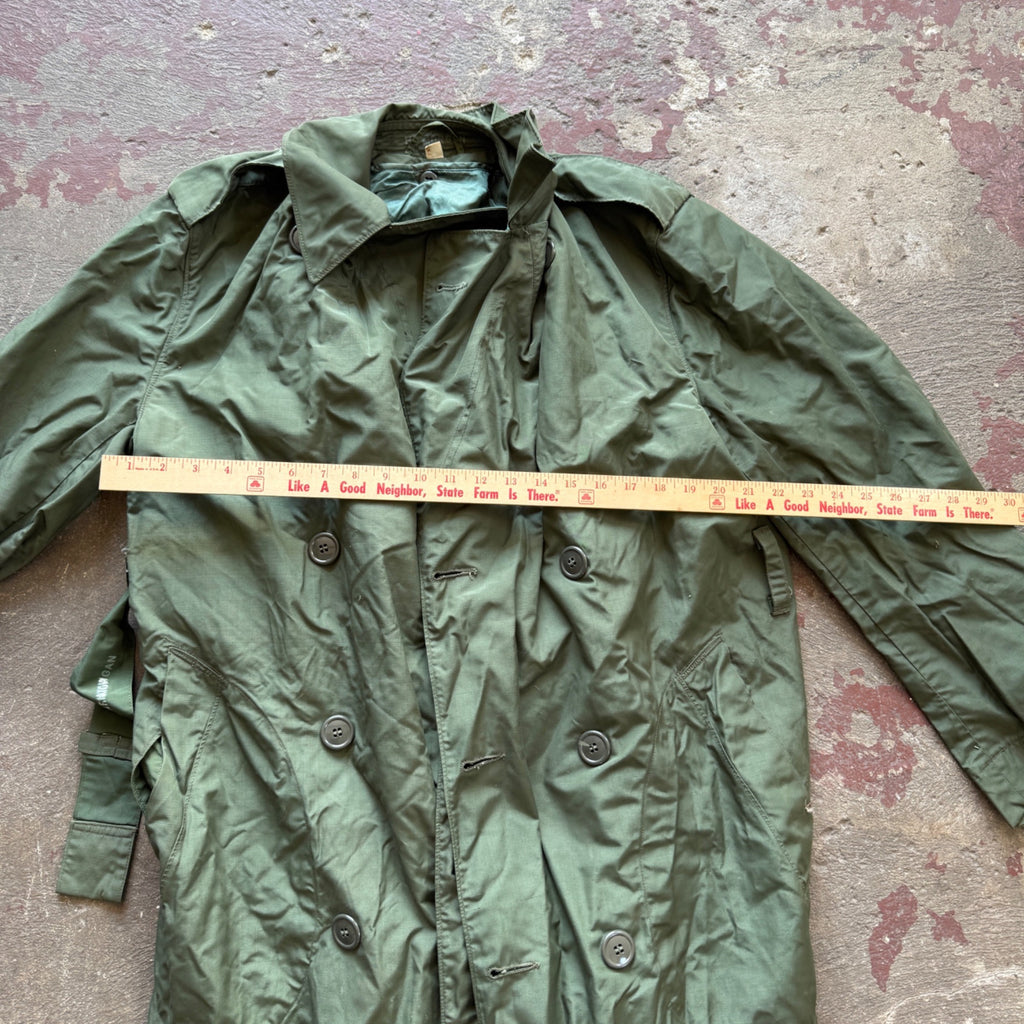Vintage U.S. Army Trench Raincoat Size 36S 1940s-1950s