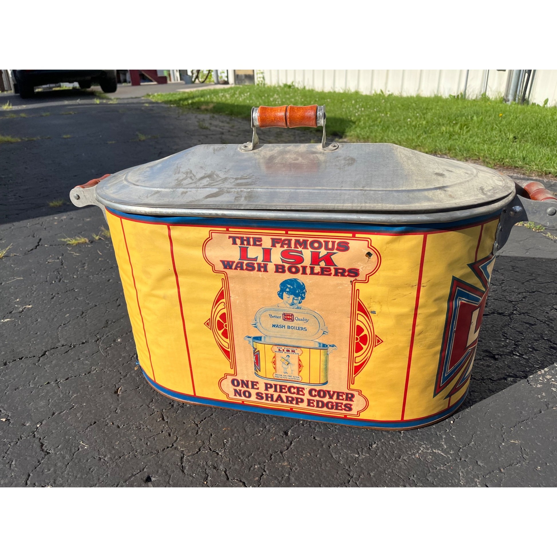 RARE Vintage Lisk Galvanized Steel Wash Boiler w/ Advertising Litho Paper