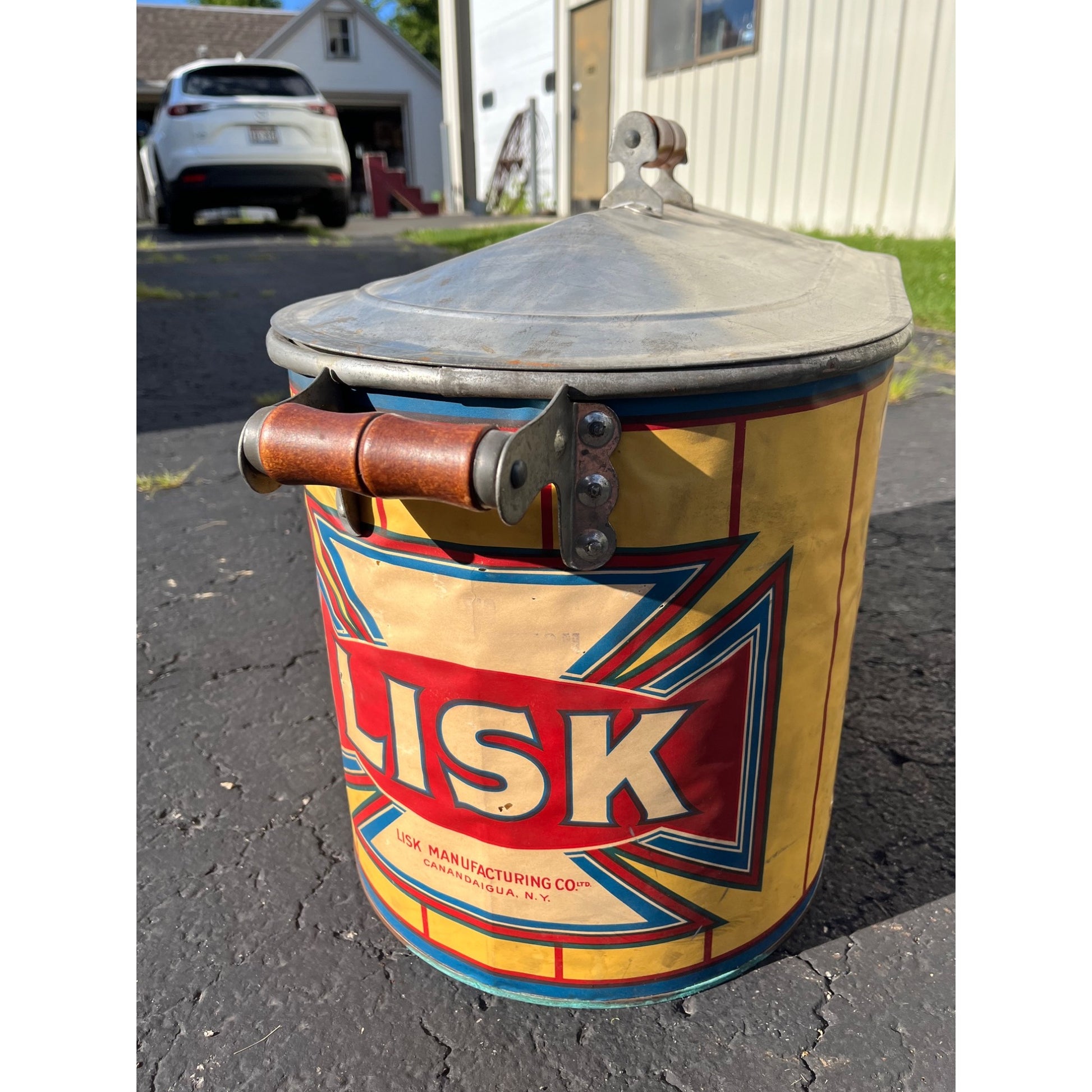 RARE Vintage Lisk Galvanized Steel Wash Boiler w/ Advertising Litho Paper