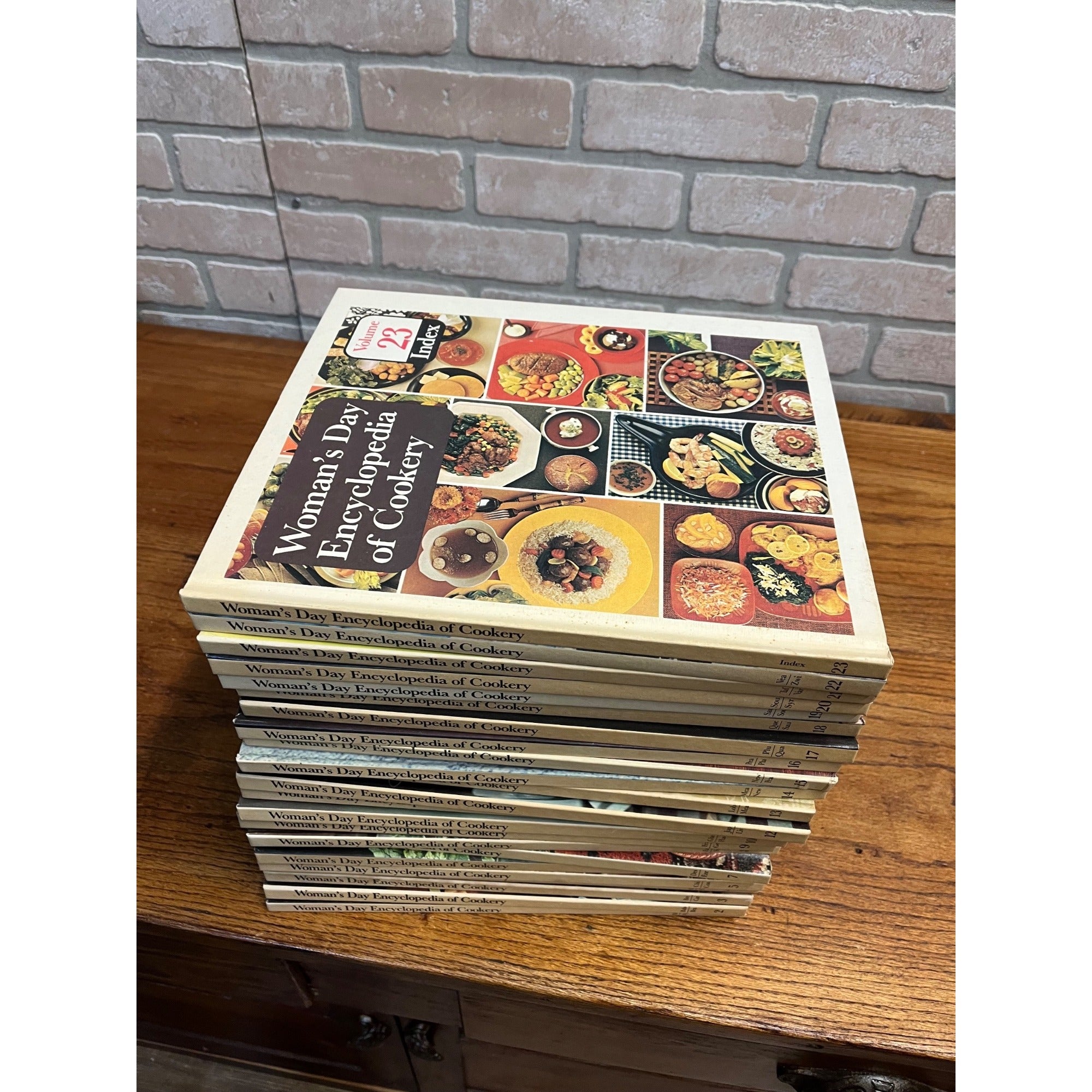 Woman's Day Encyclopedia of Cookery Complete Set 1-23 A-Z 1979 Funk & Wagnalls