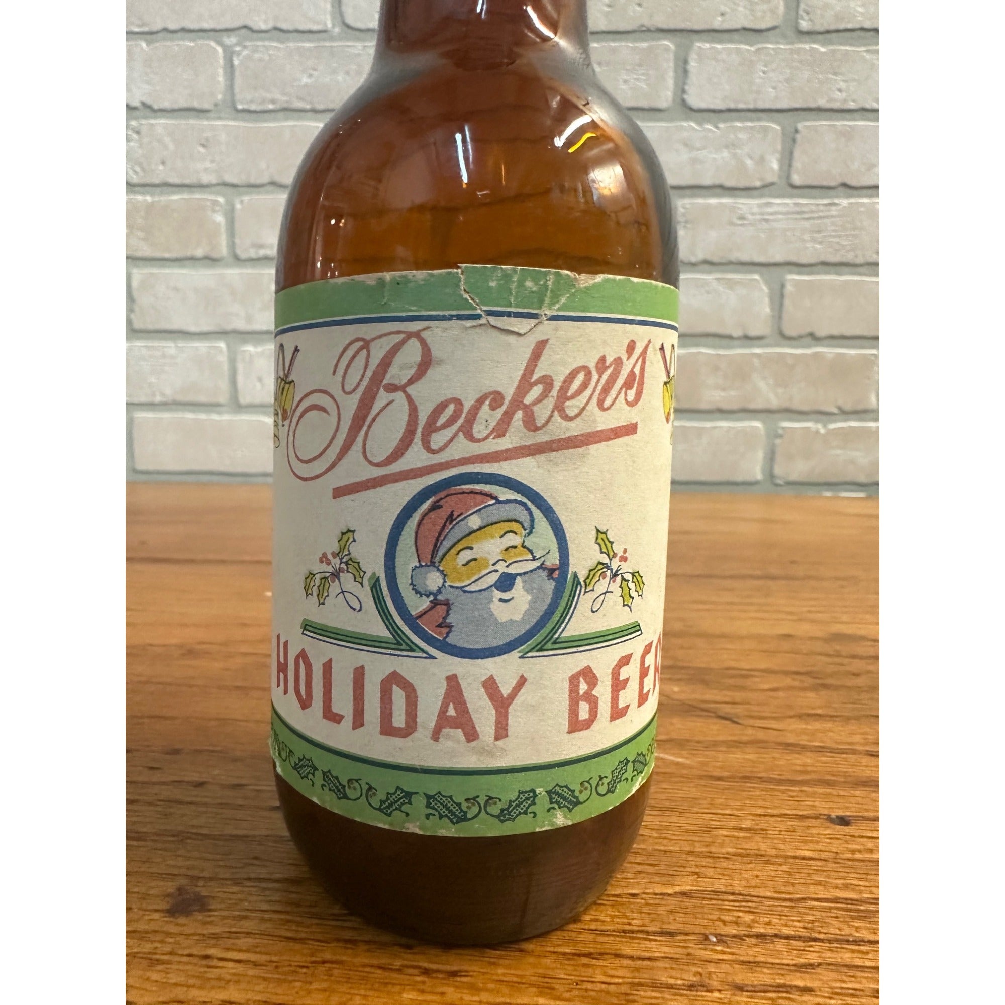 Vintage Becker's Holiday beer 12oz Steinie Beer Bottle Ogden Utah Label