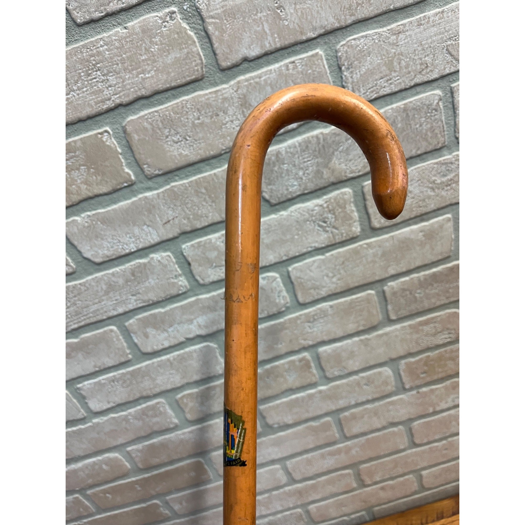 Vintage 1934 Chicago World's Fair Souvenir Can Wood Walking Stick
