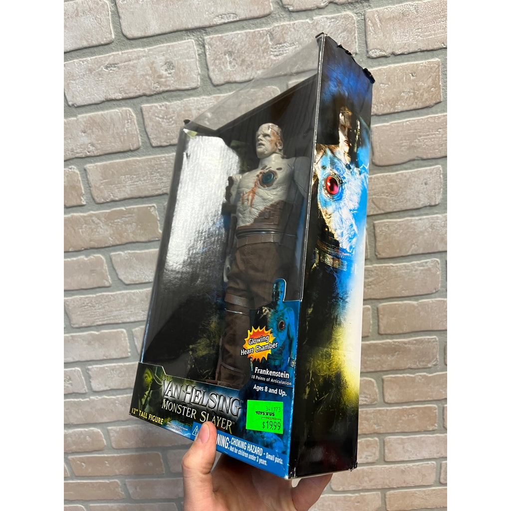Van Helsing Monster Slayer 12" Figure Frankenstein Glowing Heart 2004 Jakks