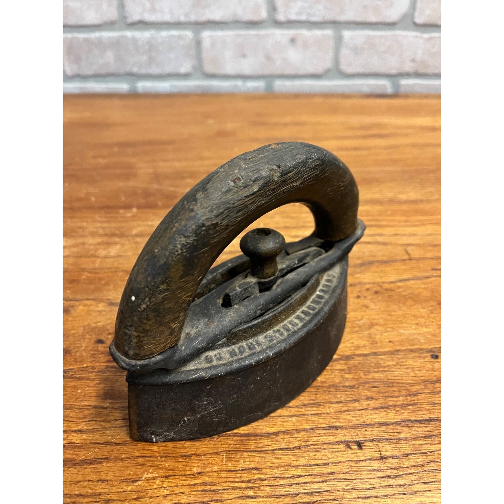 Antique ColeBrookDale Sad Iron Co Boyertown PA USA Flat Cast Iron Wood Handle