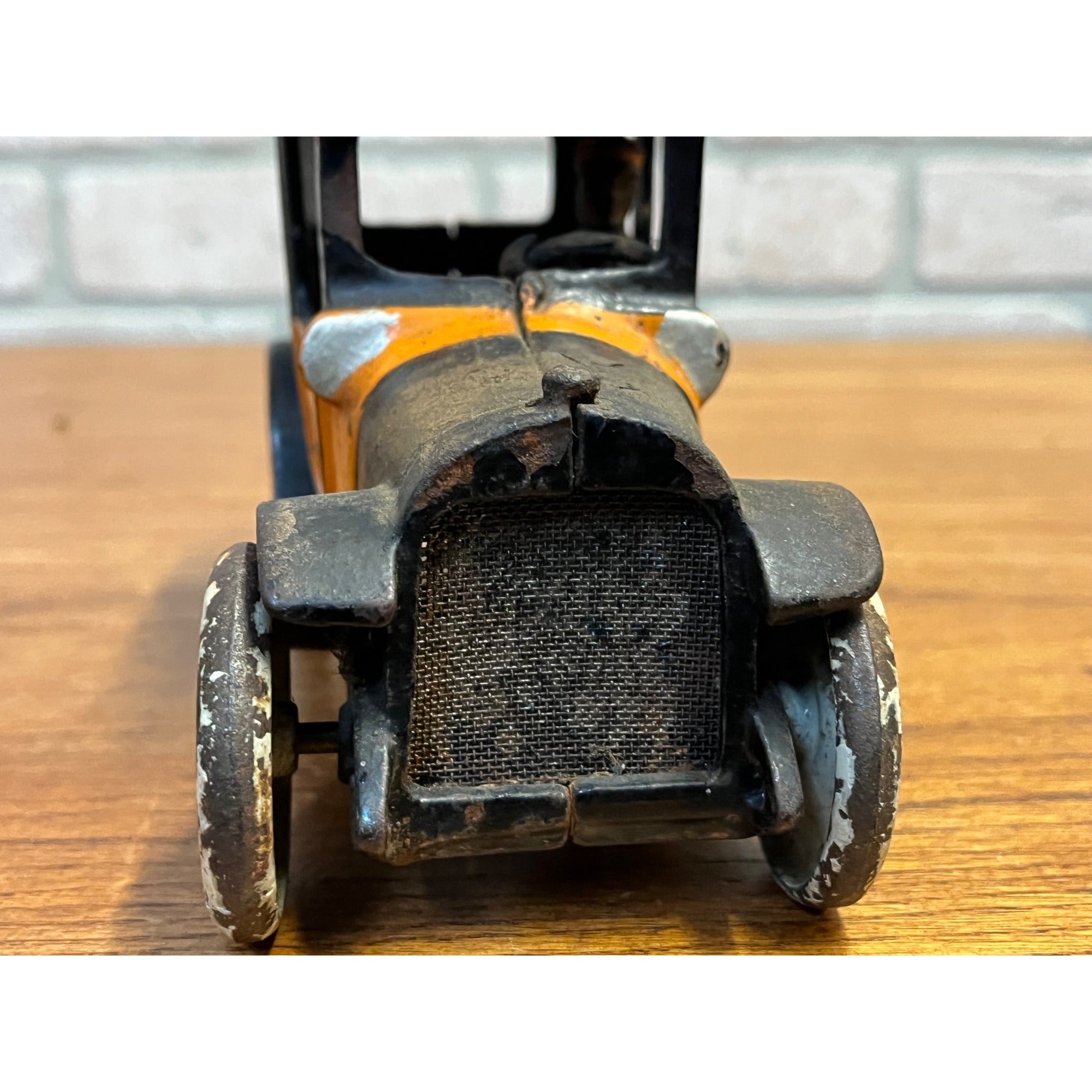 Vintage 1920s Arcade Cast Iron Yellow Cab Sedan Taxicab Taxi Cab 8" w/ Driver