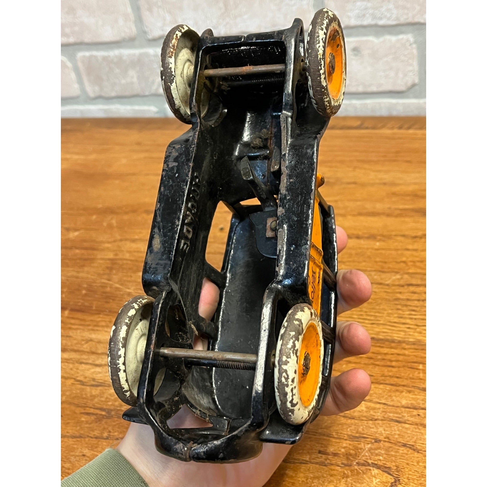 Vintage 1920s Arcade Cast Iron Yellow Cab Sedan Taxicab Taxi Cab 8" w/ Driver