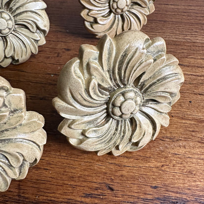 Vintage Kirsch Mid Century Plastic Flower Drawer Pulls Set of 4 Salvage