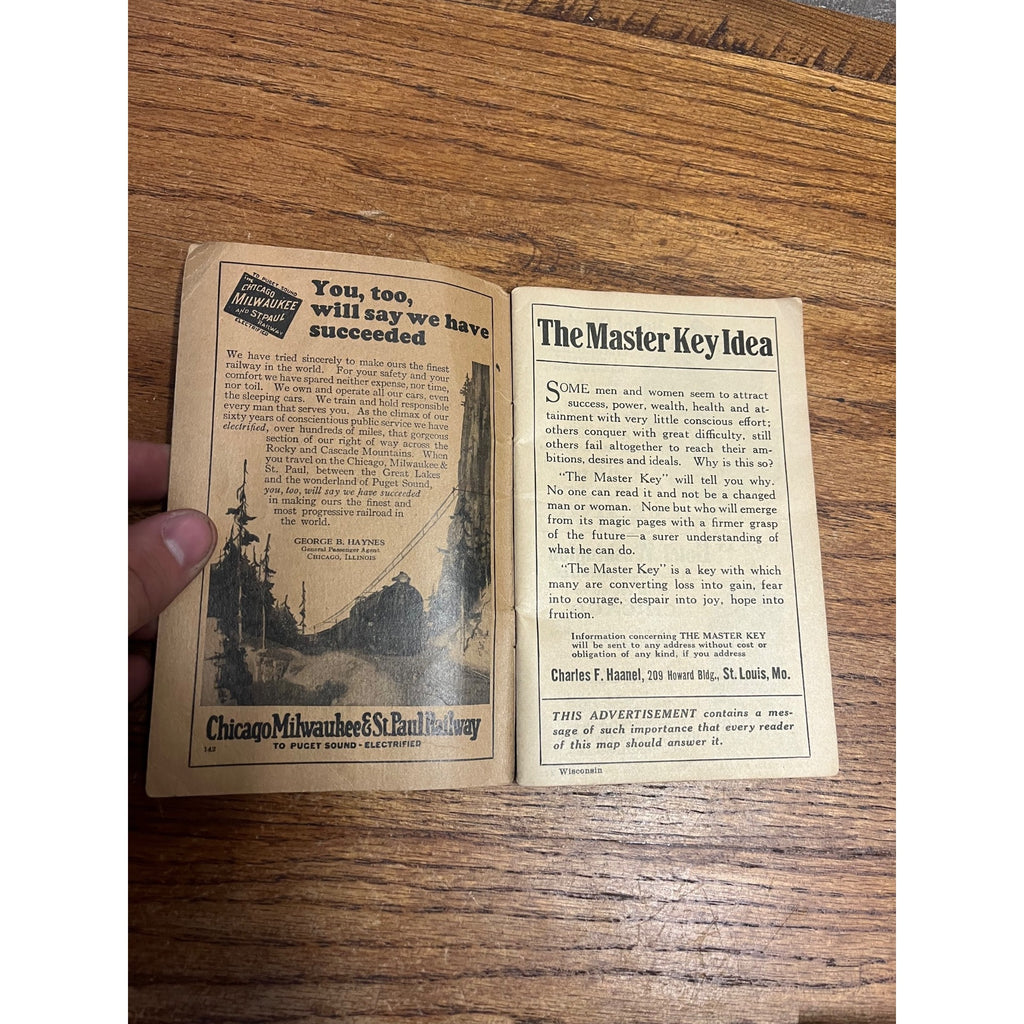 Vintage Rand McNally Indexed Pocket Map Tourist Shippers Guide Booklet Railroads