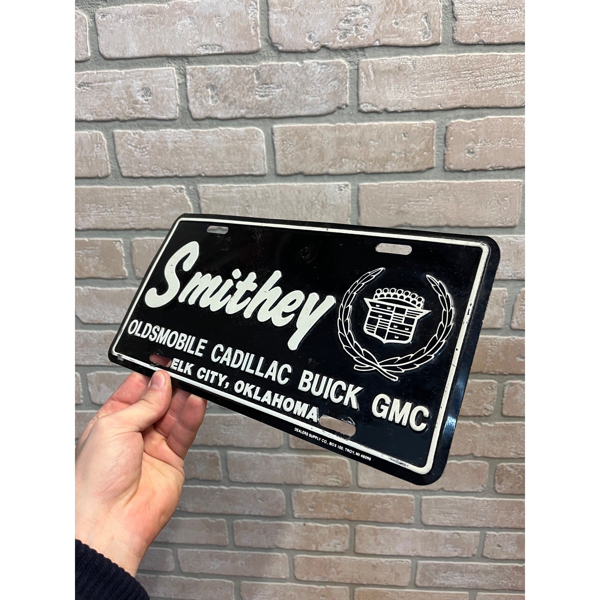 Vintage Oldsmobile Buick GMC Cadillac Dealer Metal Booster License Plate Oklahoma
