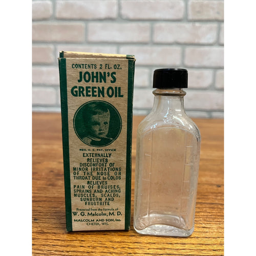 Vintage John's Green Oil Box w Bottle, Chetek, WI, W.G. Malcolm Medicine