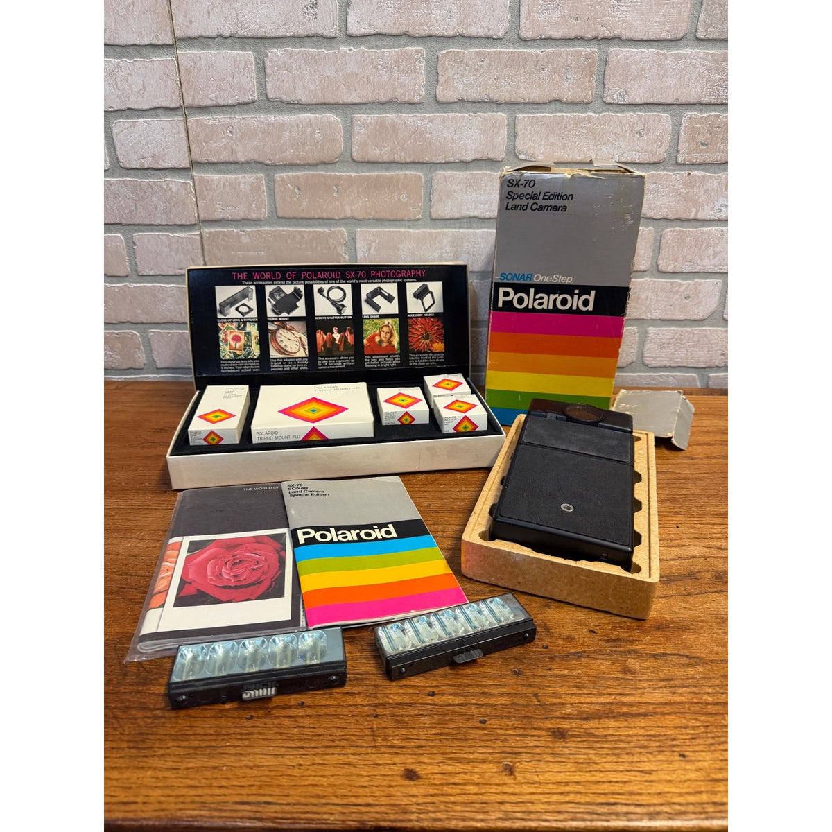 Vintage Polaroid SX-70 Sonar OneStep Special Edition Camera Box Accessory Kit