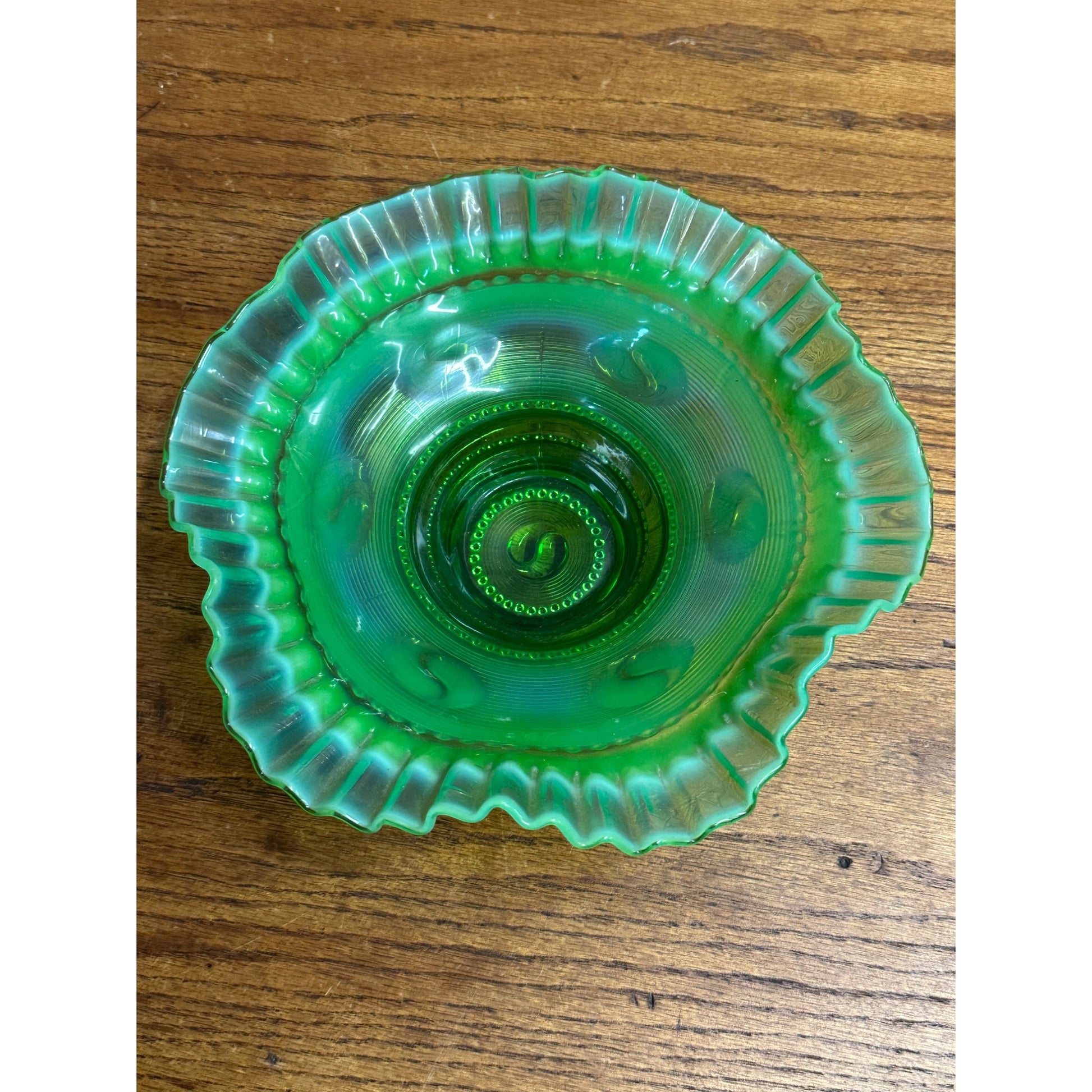 Antique EAGP Opalescent Green Jefferson Glass Astro Ruffled Bowl 8"