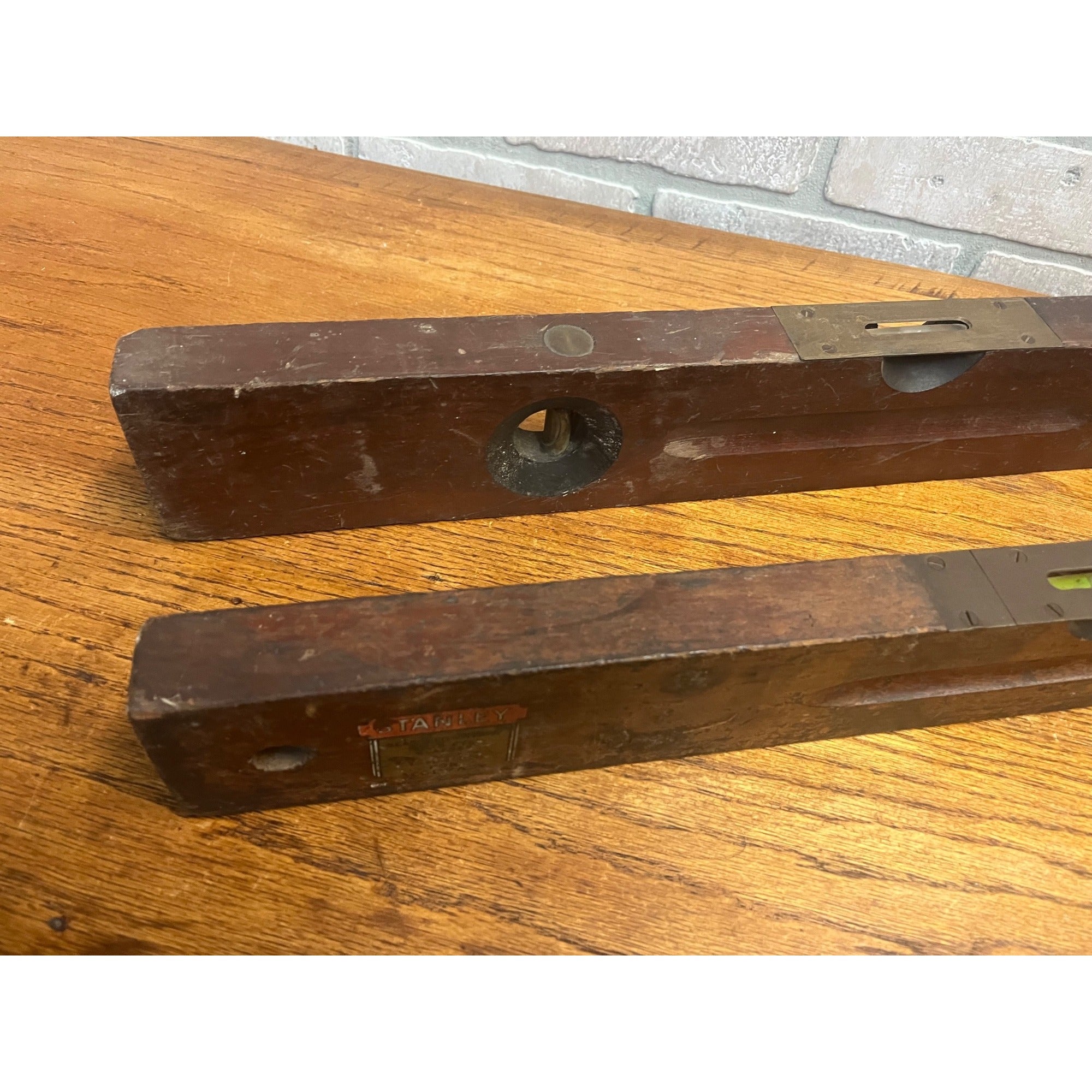 Stanley Sweetheart Carpenter Levels No. 3 & No. 0 Cherry Wood 24" Lot (2)