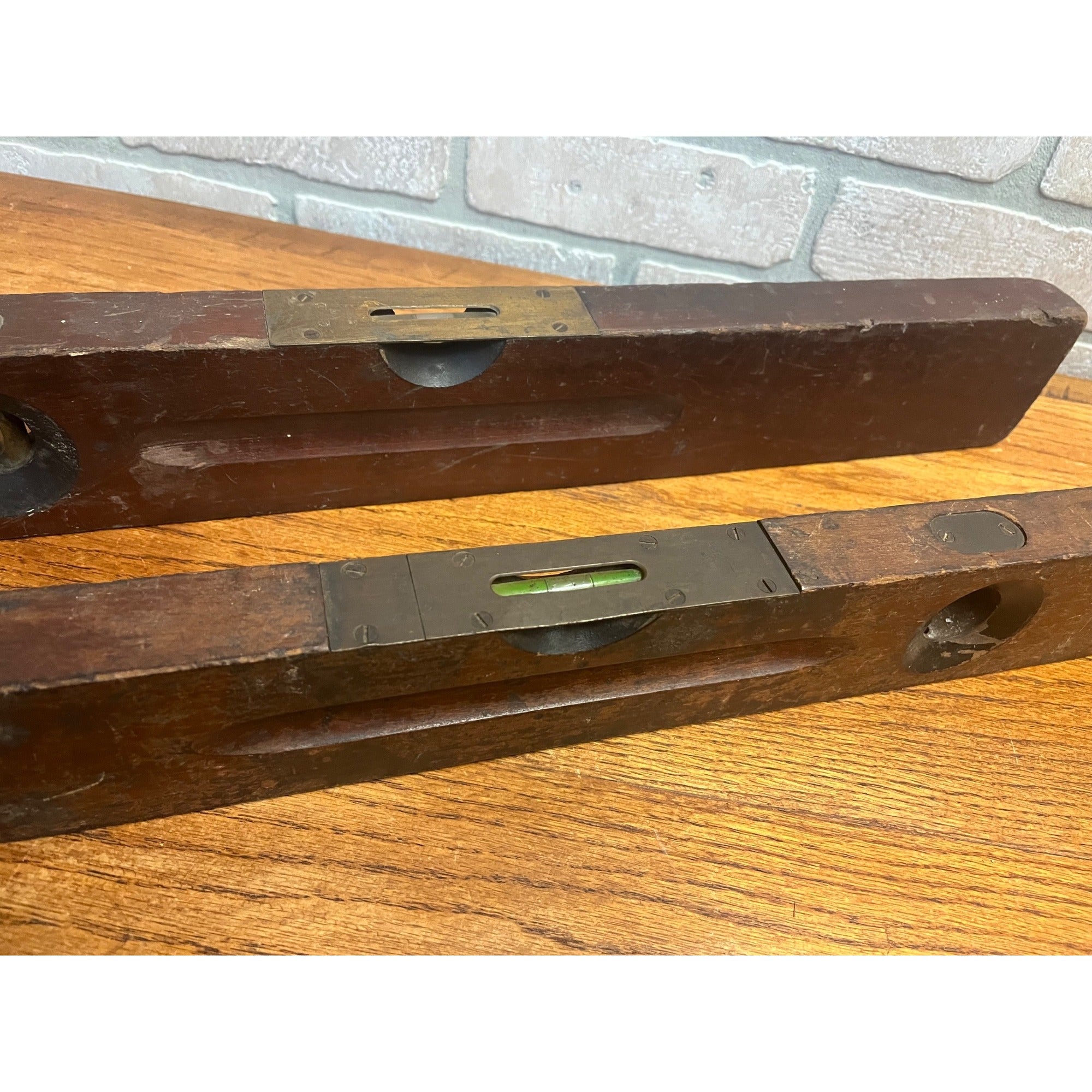 Stanley Sweetheart Carpenter Levels No. 3 & No. 0 Cherry Wood 24" Lot (2)