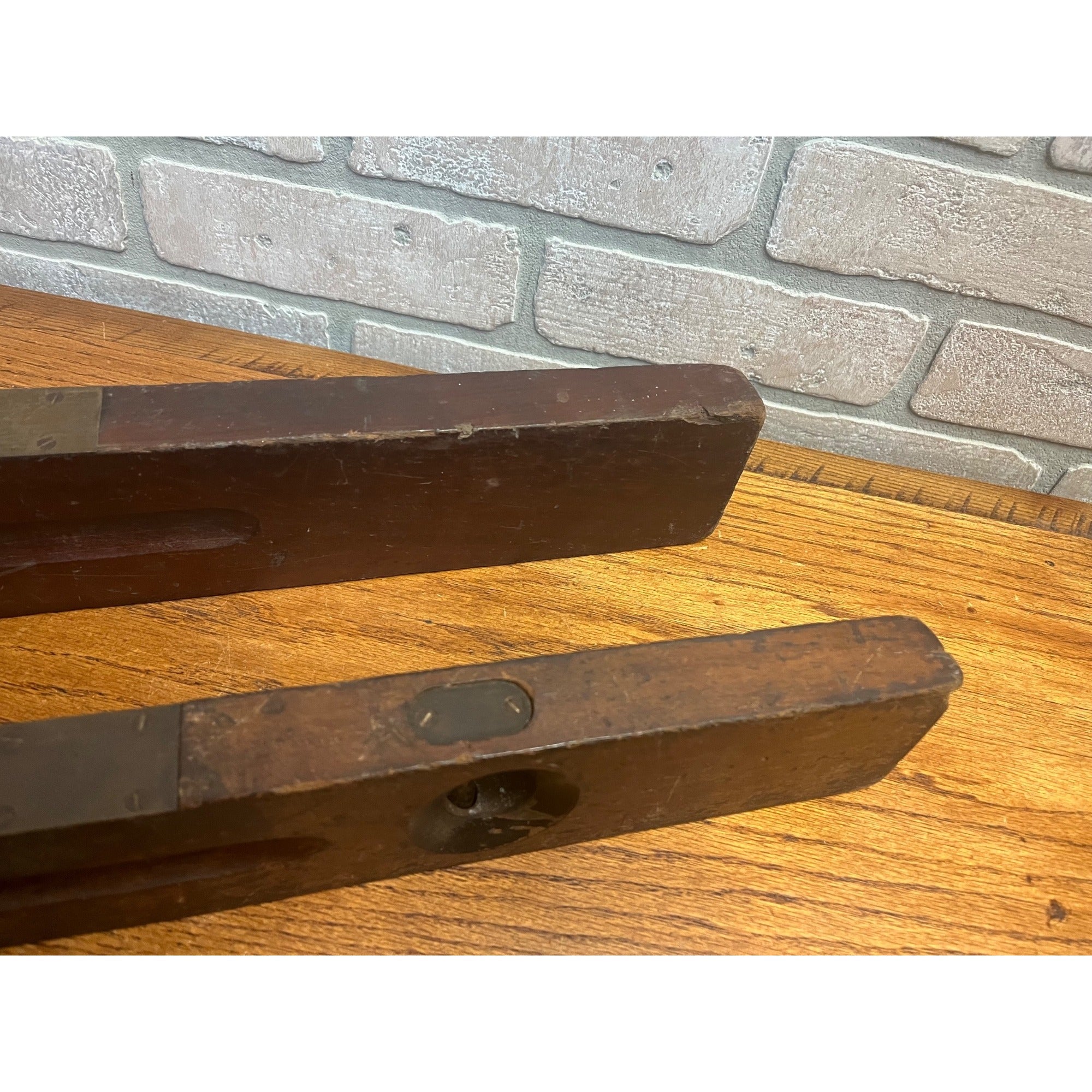 Stanley Sweetheart Carpenter Levels No. 3 & No. 0 Cherry Wood 24" Lot (2)