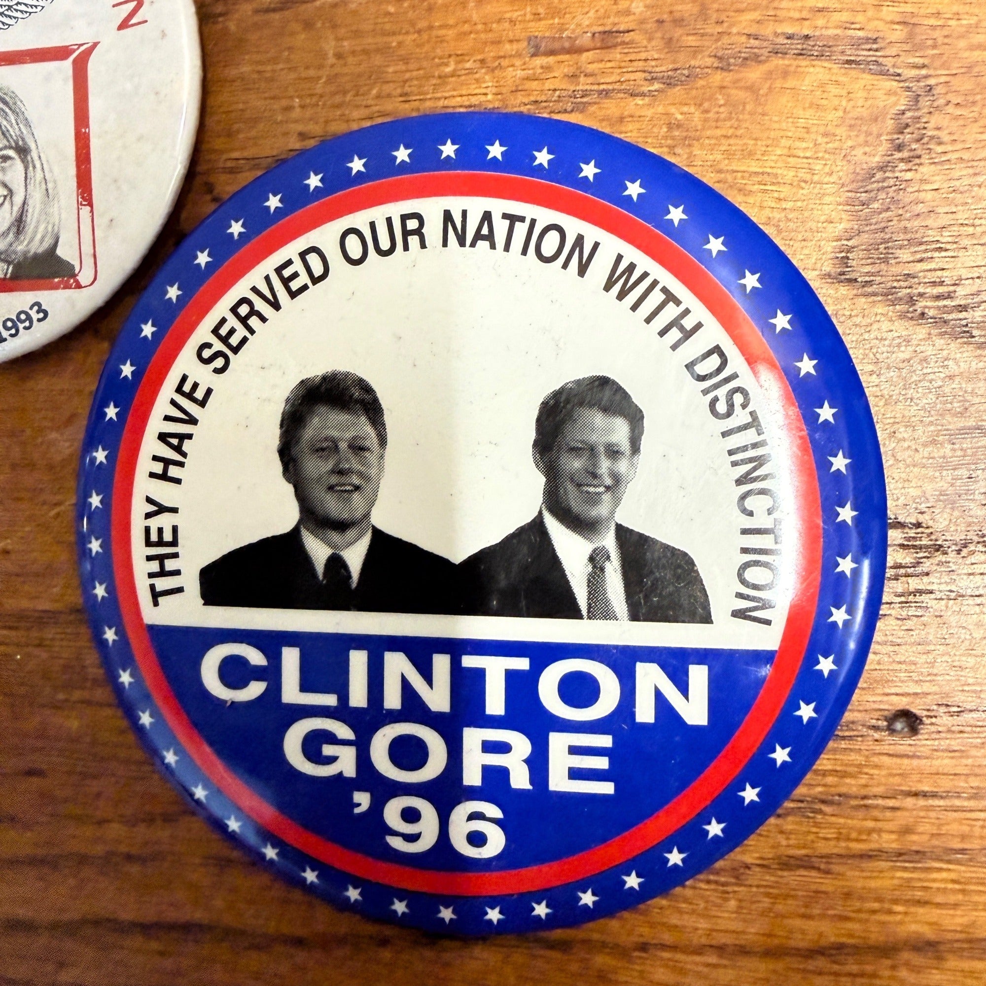 (2) Clinton Gore Hilary Pin Button Political Campaign Pins 1996 1993