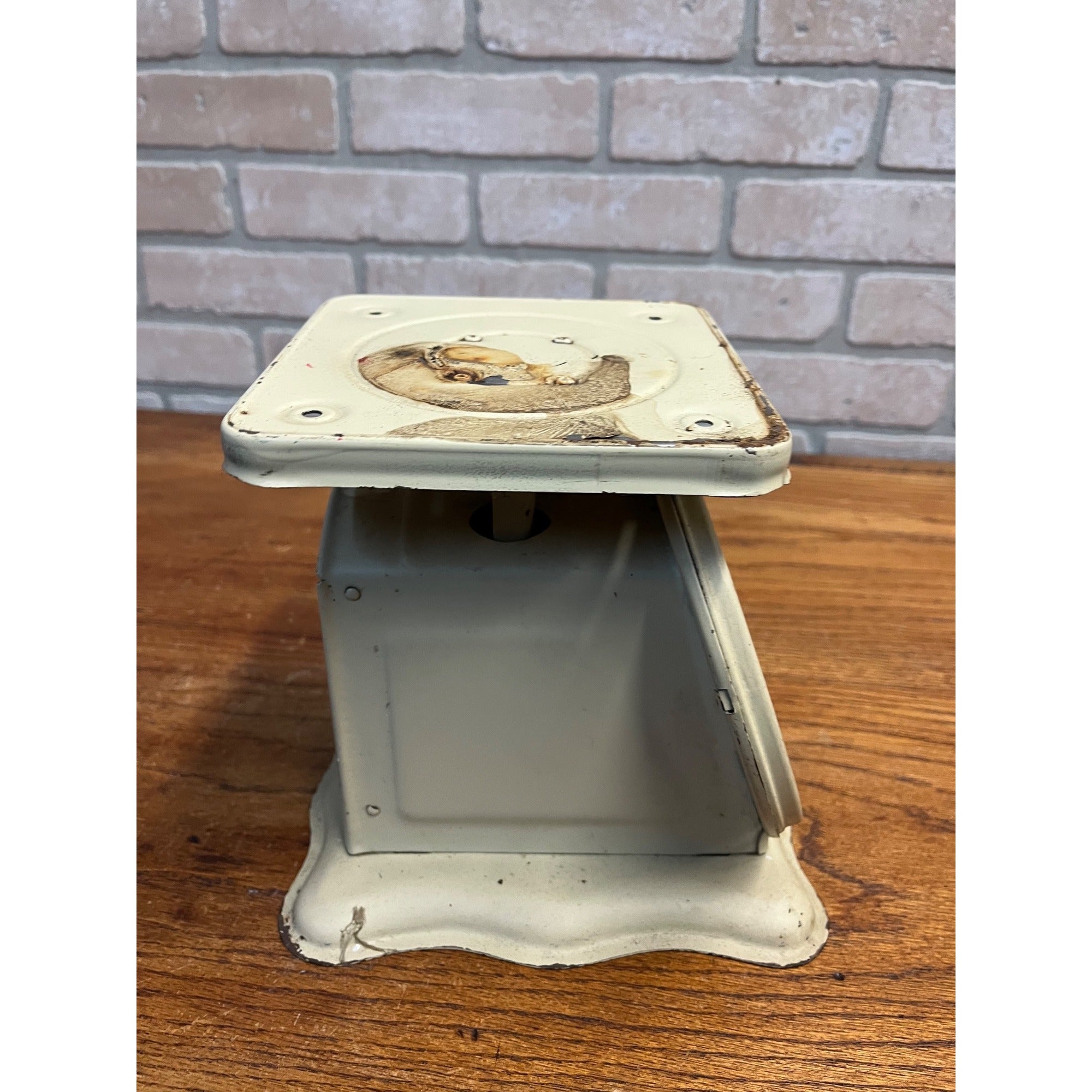 Vintage 1950s Baby Scale 30lb Metal w/Silver Star Advertising Nursery Decor