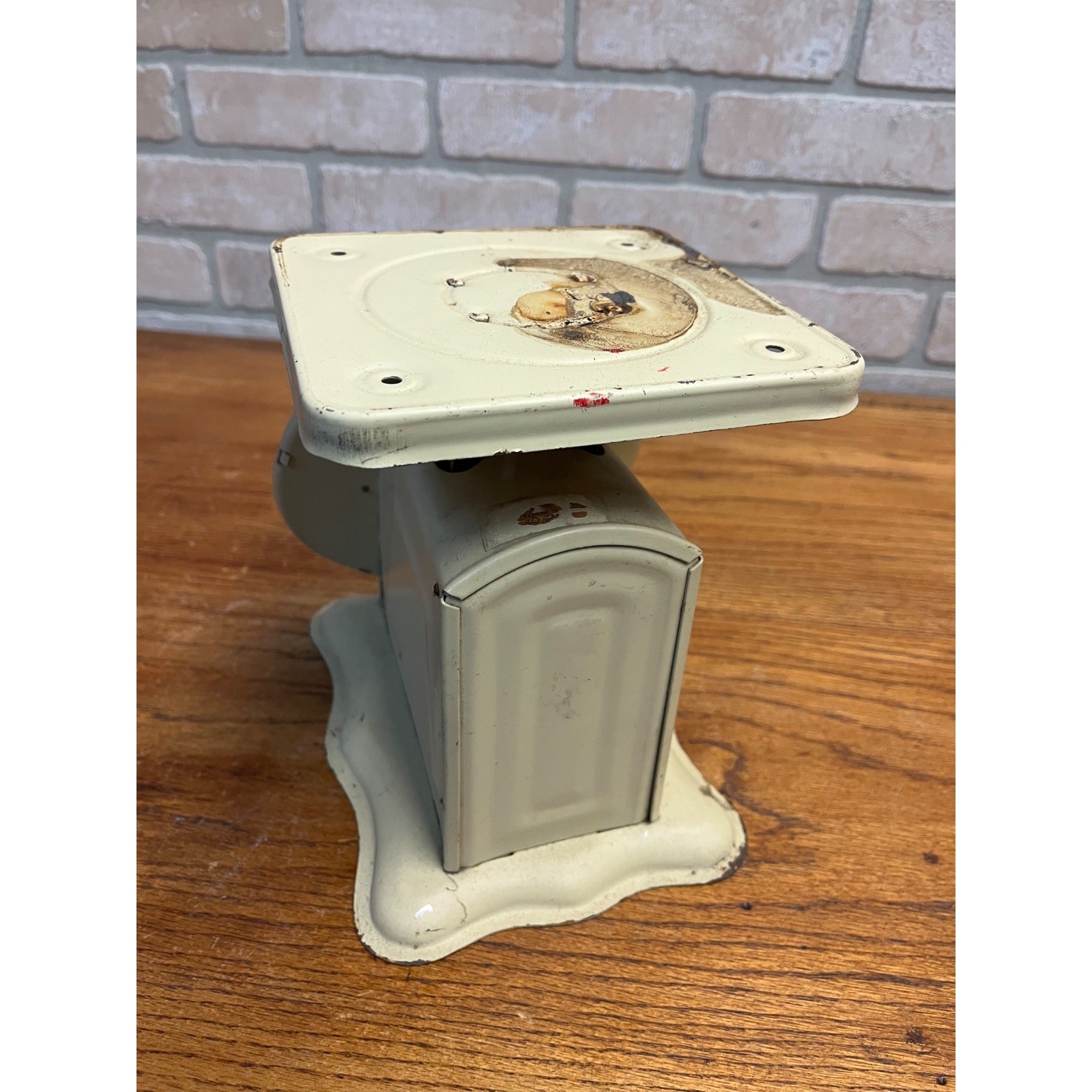 Vintage 1950s Baby Scale 30lb Metal w/Silver Star Advertising Nursery Decor