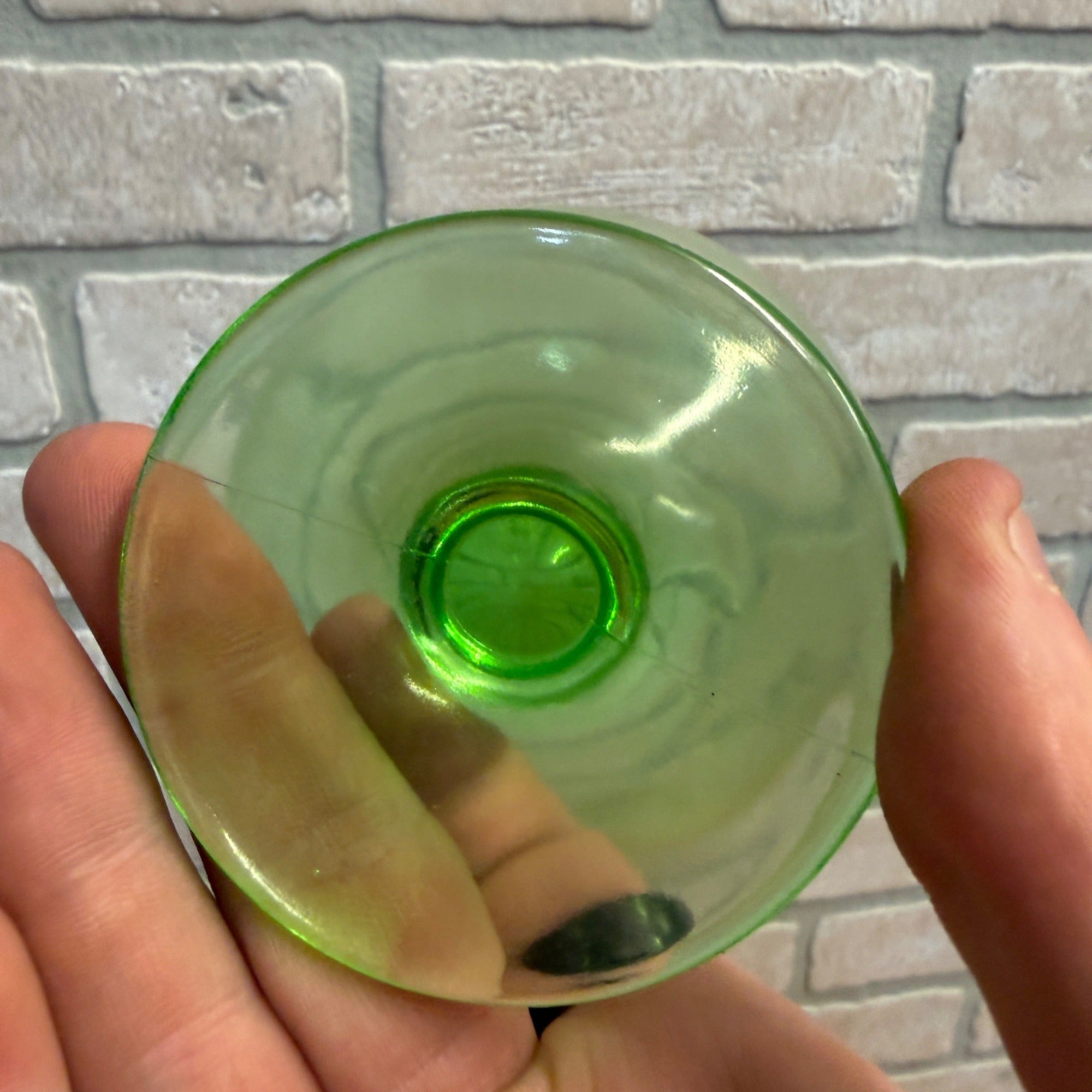Vintage Single Depression Uranium Glass Dessert Sherbet Ice Cream Cup Pedestal Glass