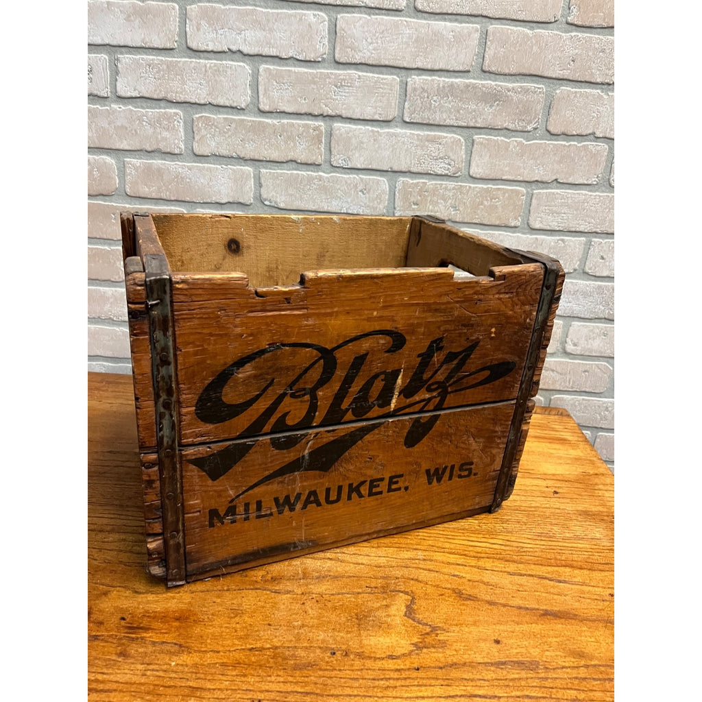 Vintage Blatz Milwaukee Beer Wisconsin Wooden Crate Case for (12) Quart Bottles