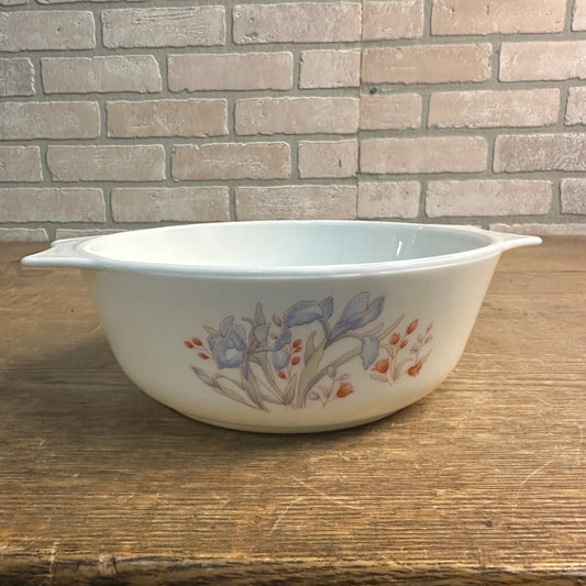 Vintage 1980's Pyrex 8 in Casserole Dish - Blue Iris - Made in England