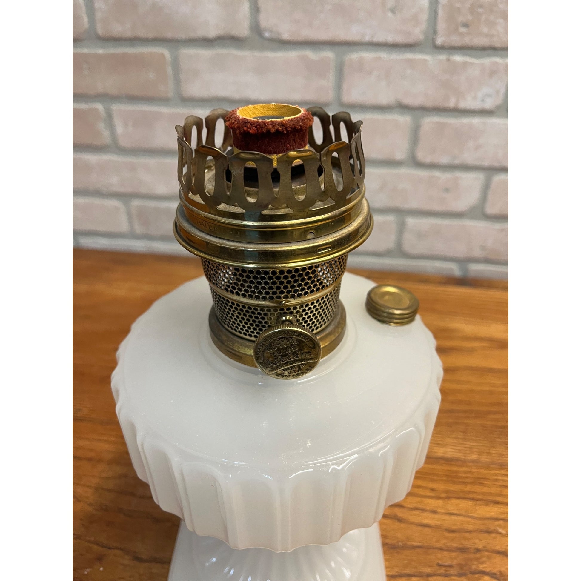 Original Aladdin Corinthian White Moonstone Oil Lamp w/ NuType Model B Burner