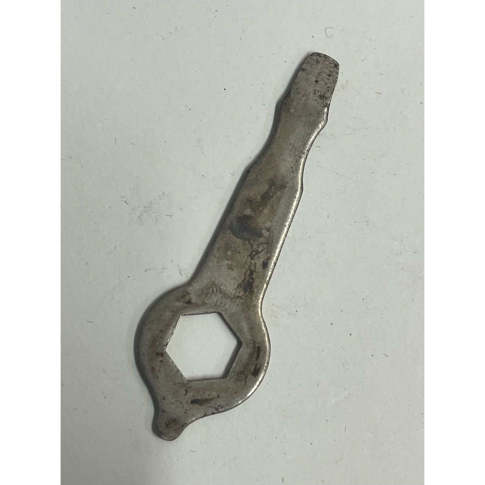 Vintage Fishing Reel Shakespeare, Kalamazoo MI Screwdriver Multi Tool Wrench VTG