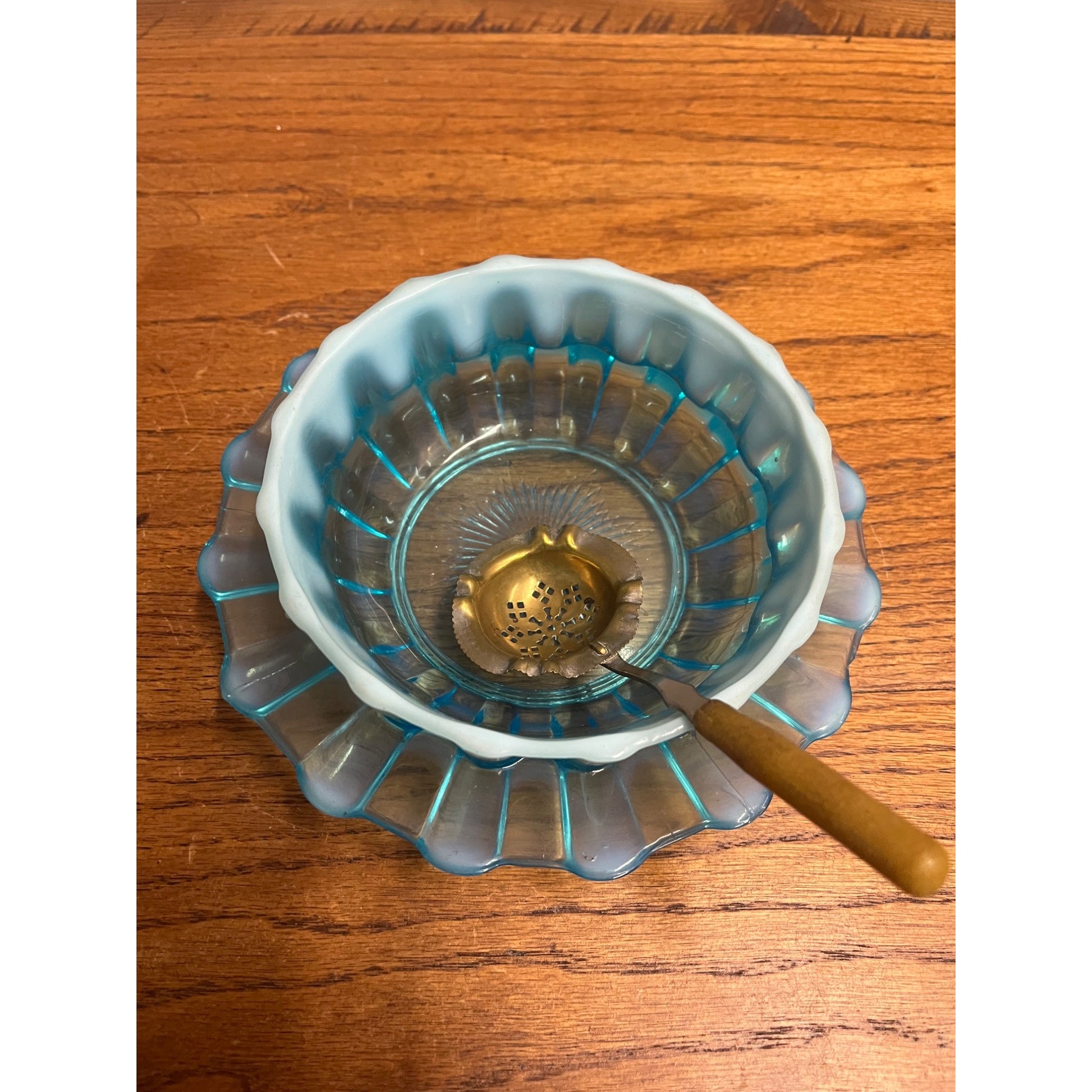 EAPG c1889 Davidson Blue Pearline Brideshead Covered Butter Dish - As-Is