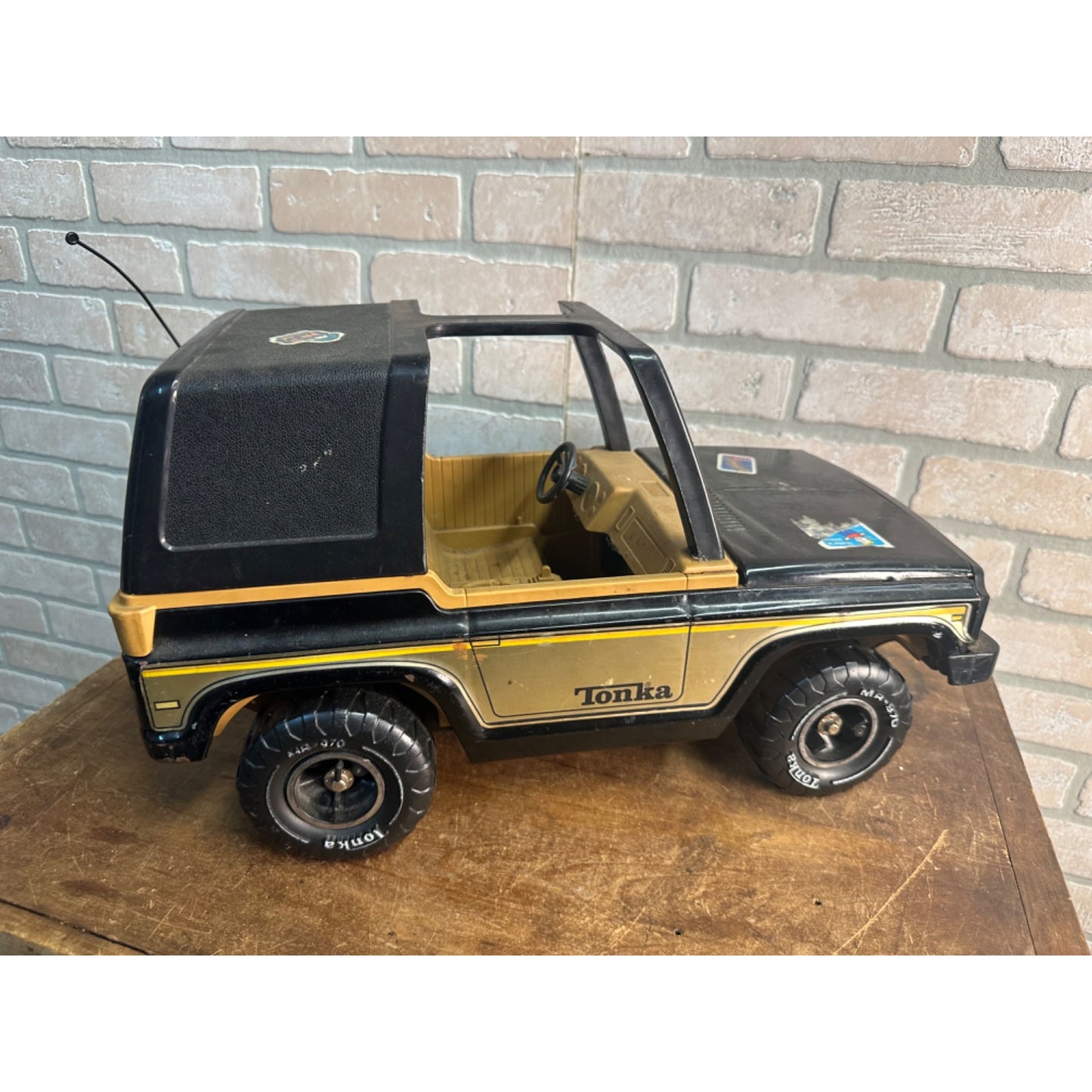 Vintage 1970s Tonka Black & Gold Ford Bronco / Jeep Pressed Steel - Repair / Parts