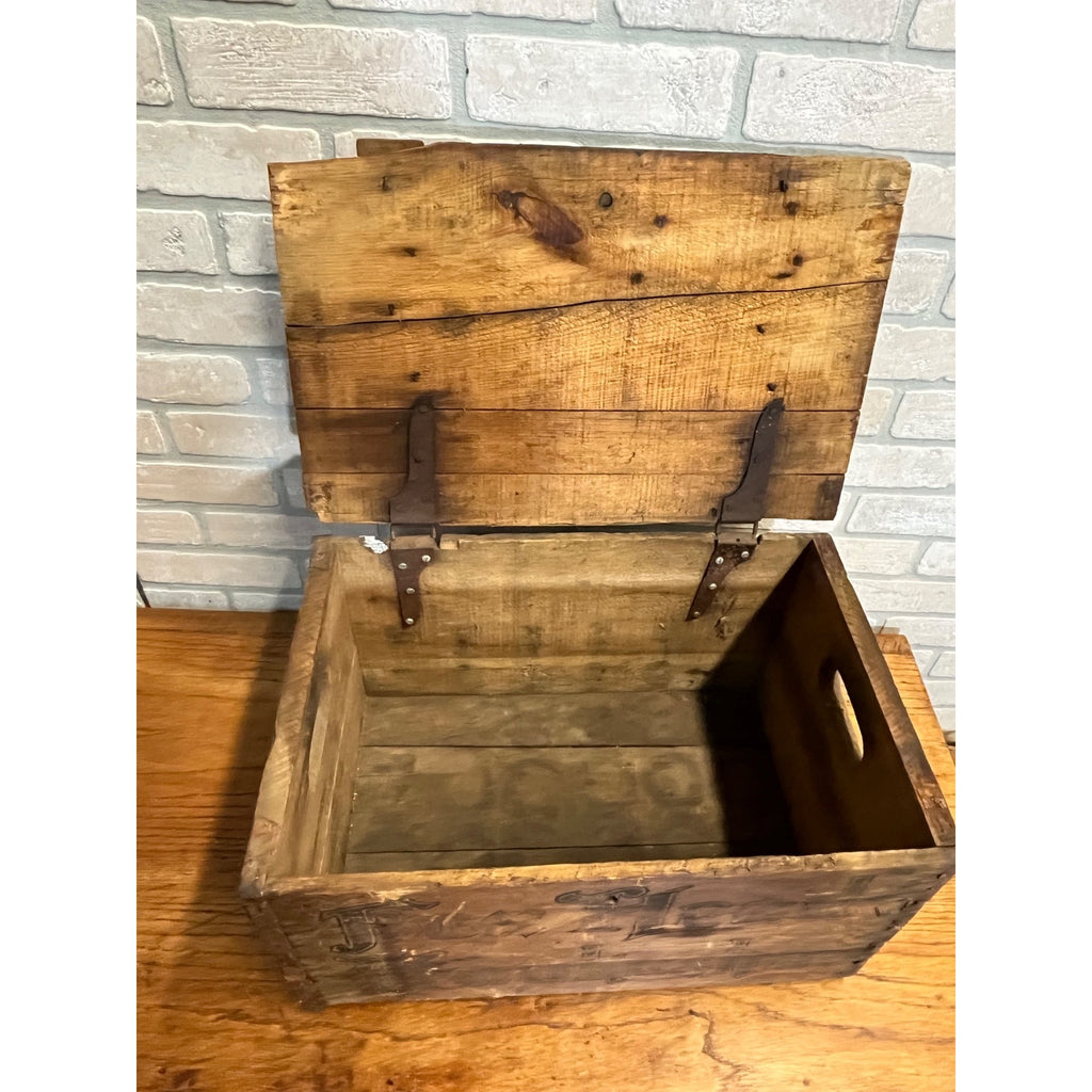 Pre Prohibition Fox Head Beer Waukesha Wisconsin Wood Bottle Crate