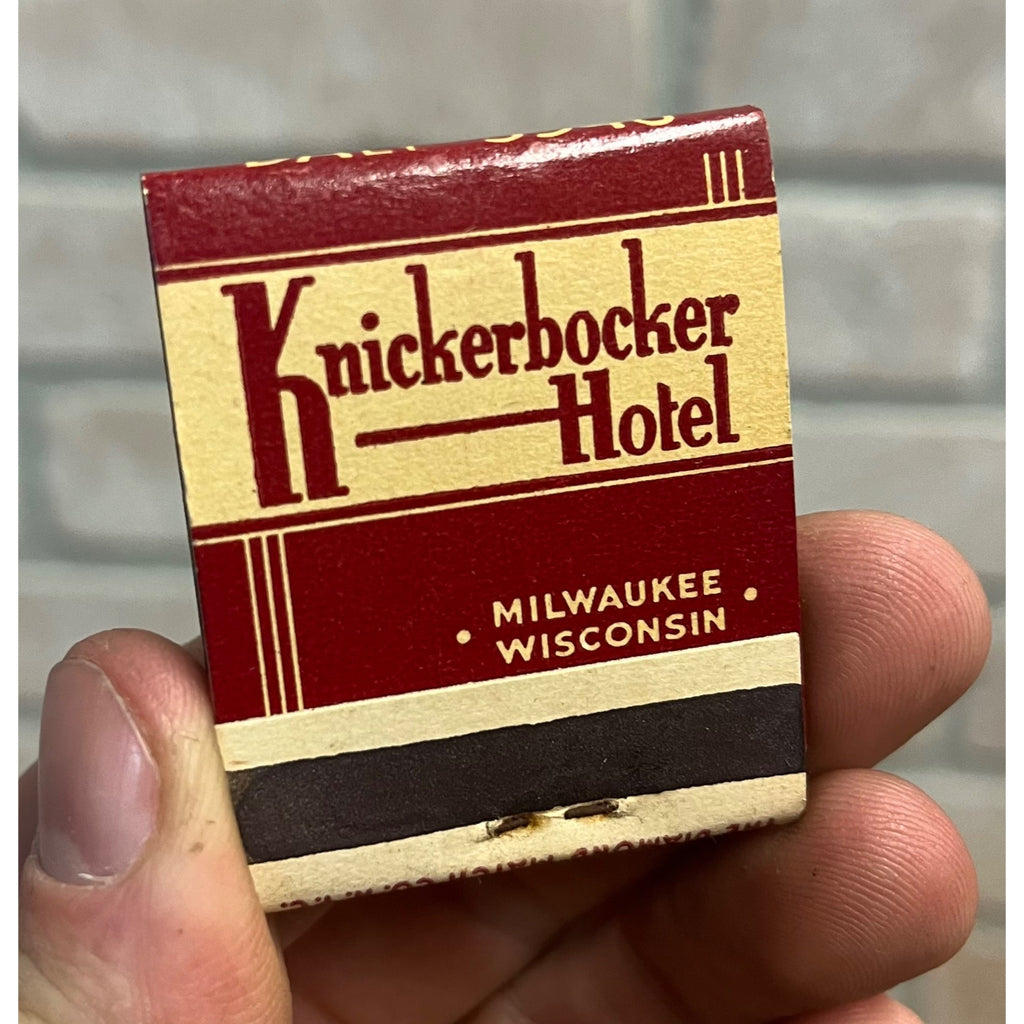 Vintage 1930s Knickerbocker Hotel  - Milwaukee Wisconsin - FULL Matchbook WI Wis