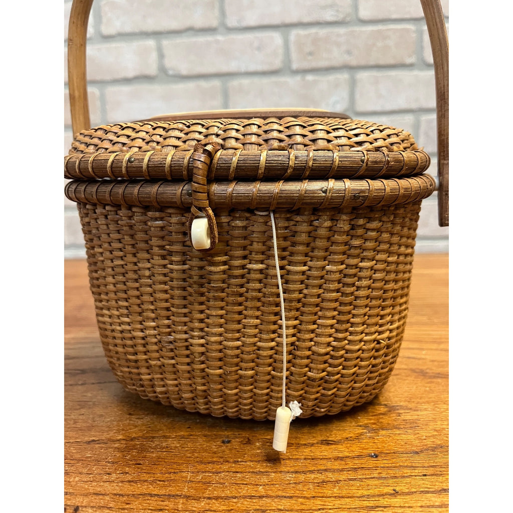 Original Farnum 1979 Nantucket Purse Basket Signed & Dated Nautical Port Scene
